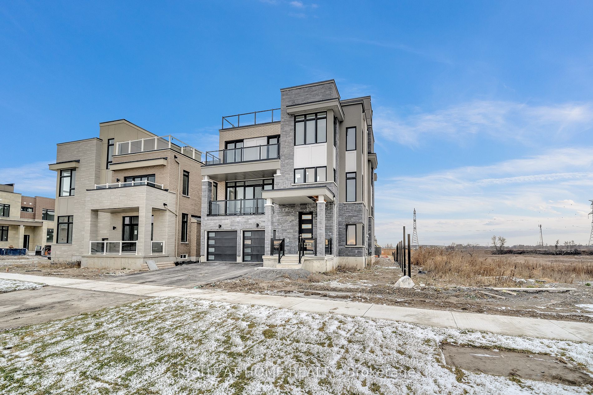 275 Port Darlington Road