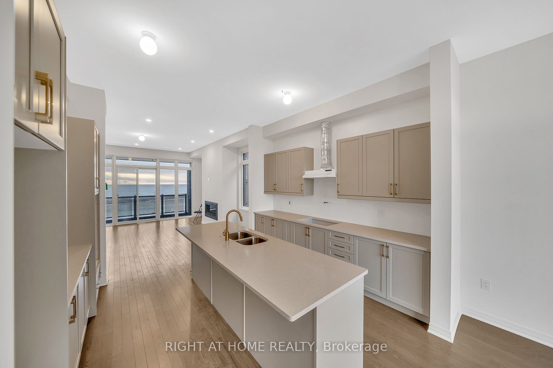 275 Port Darlington Road