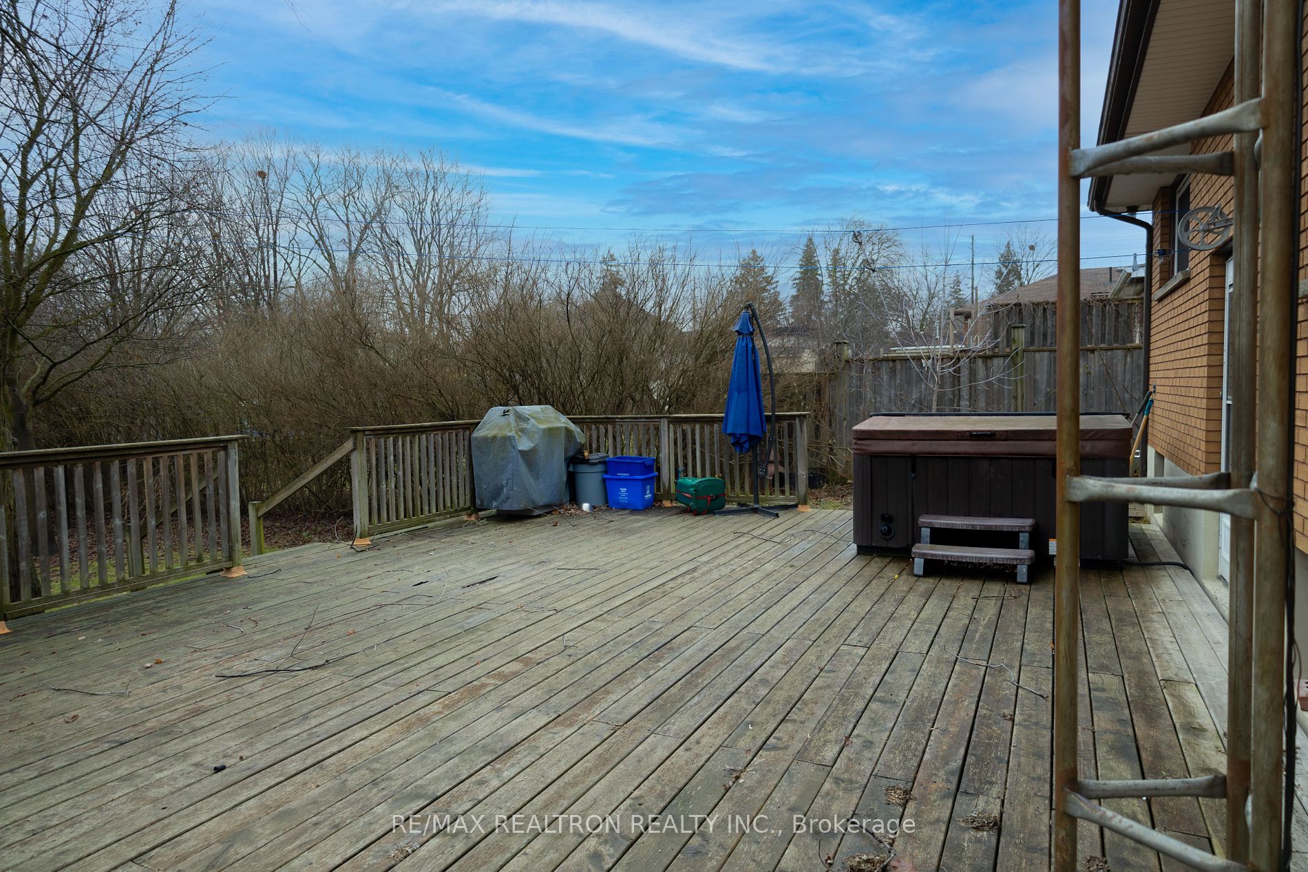 1718 Dufferin St, (MLS® E8044666) See this detached house for sale