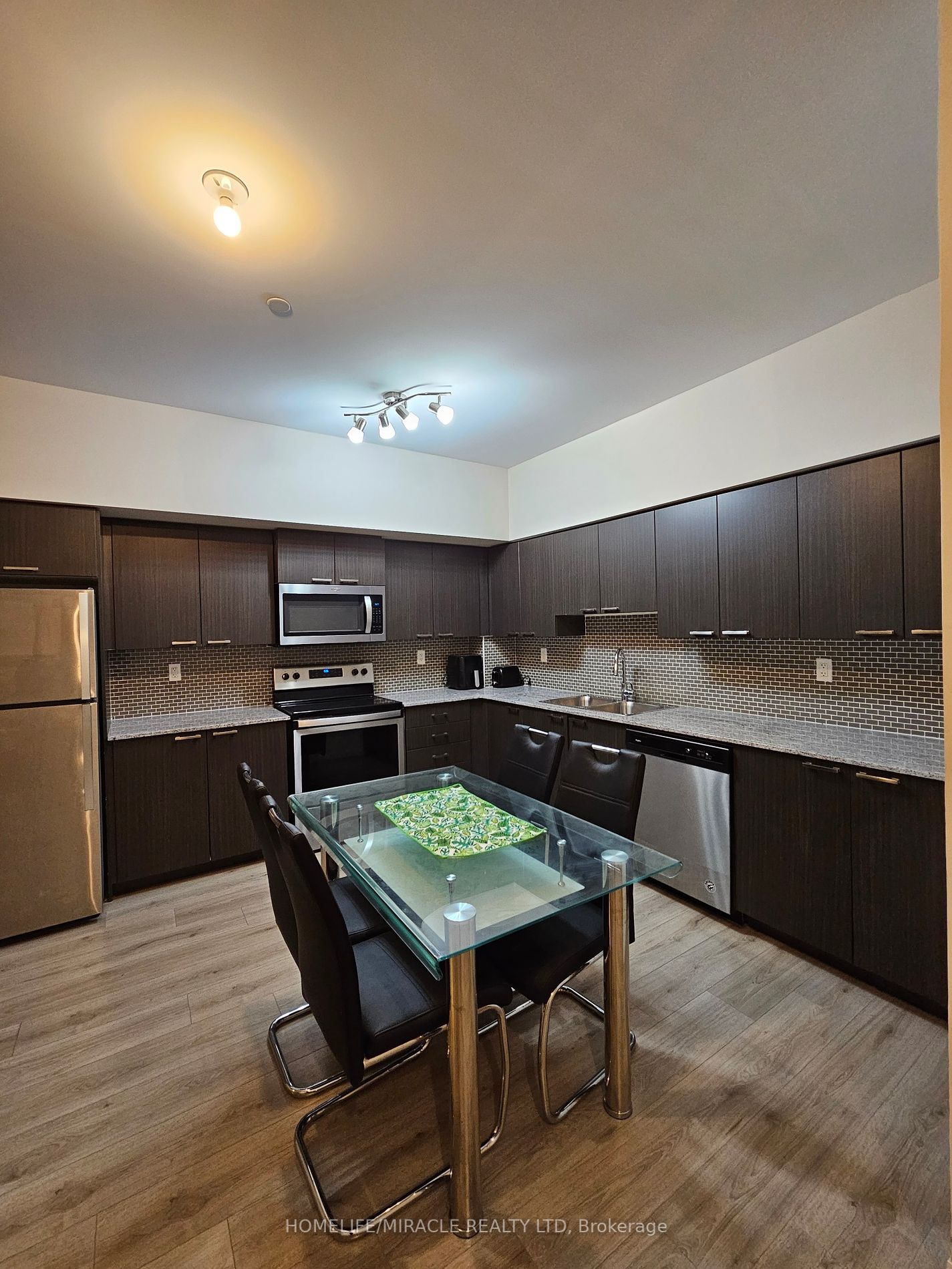 2152 Lawrence Avenue E, #101
