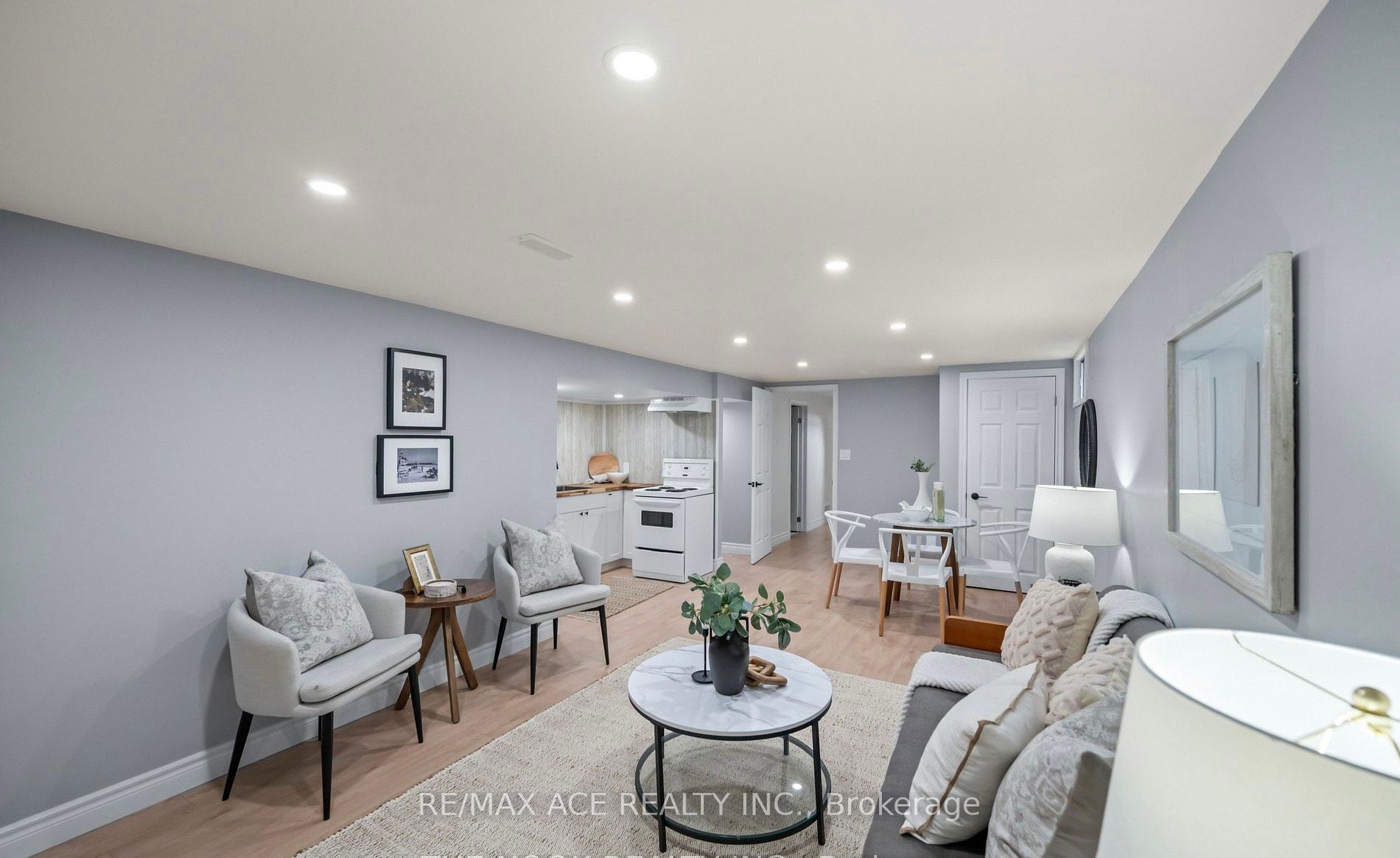 25 Deekshill Dr