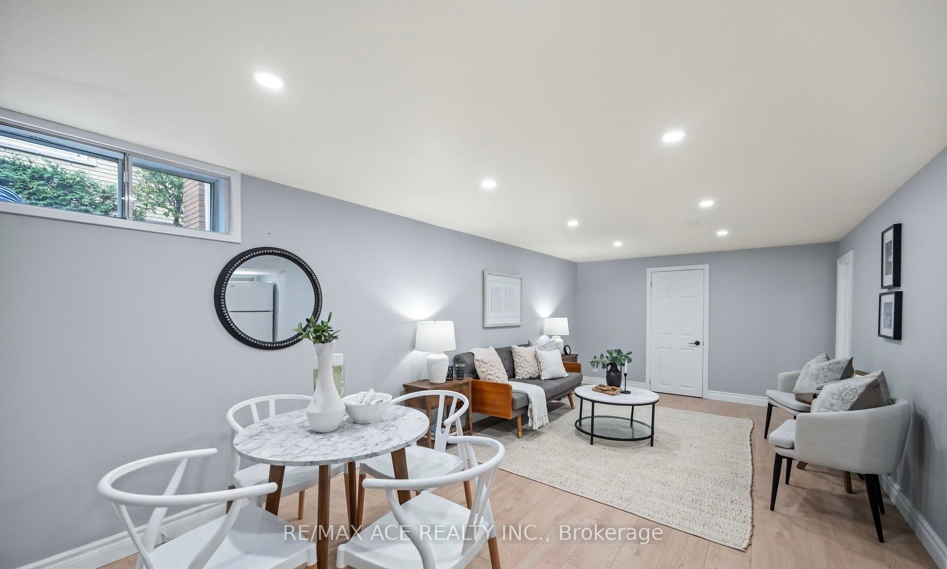 25 Deekshill Dr