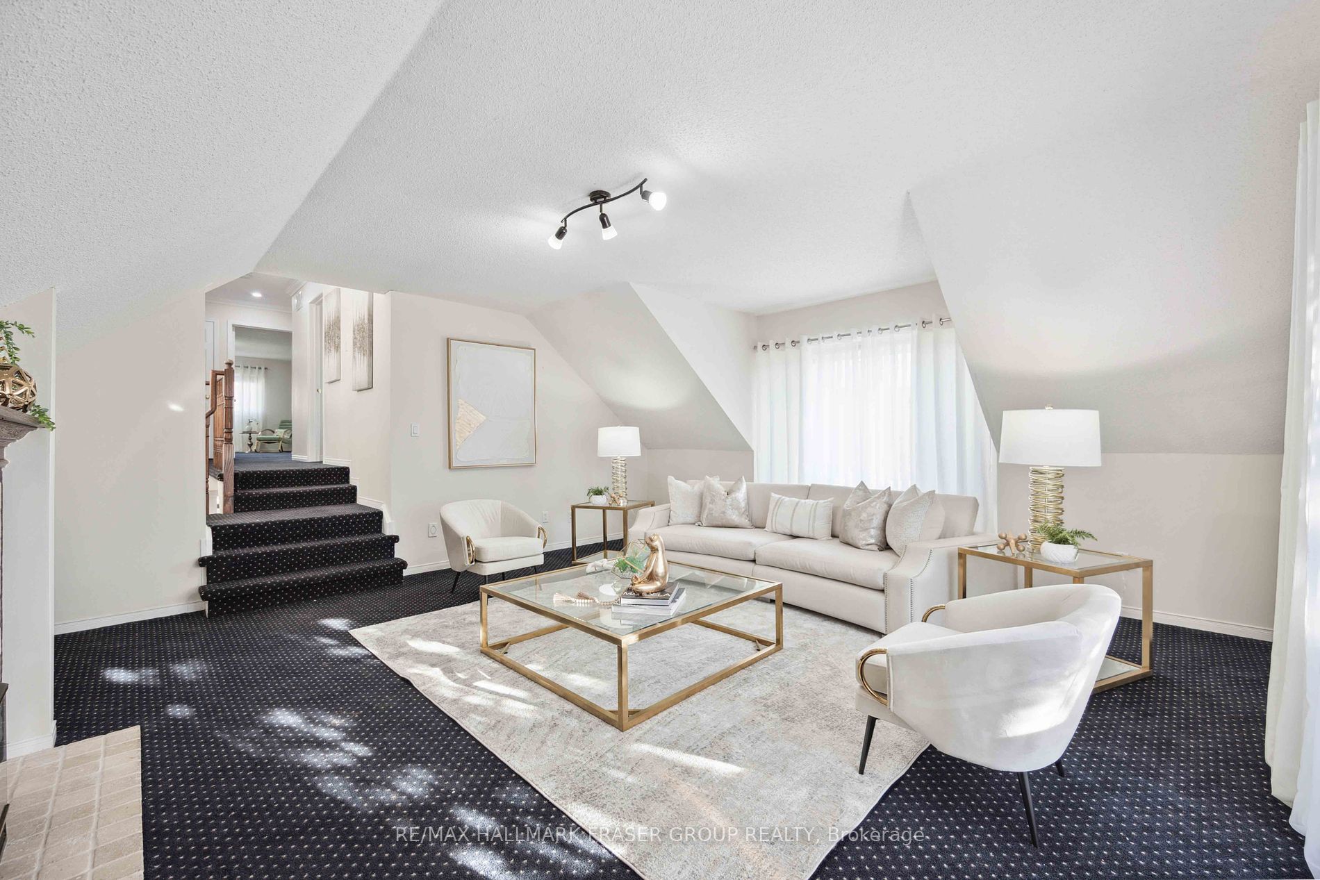 2121 Lynn Heights Drive