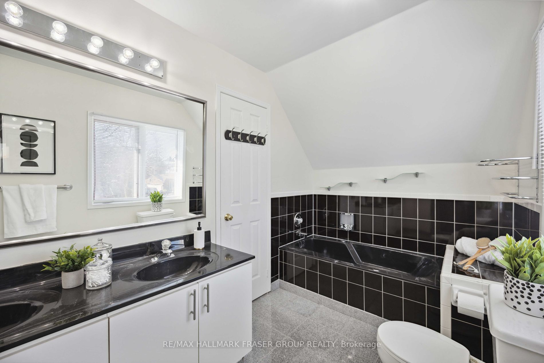 2121 Lynn Heights Drive