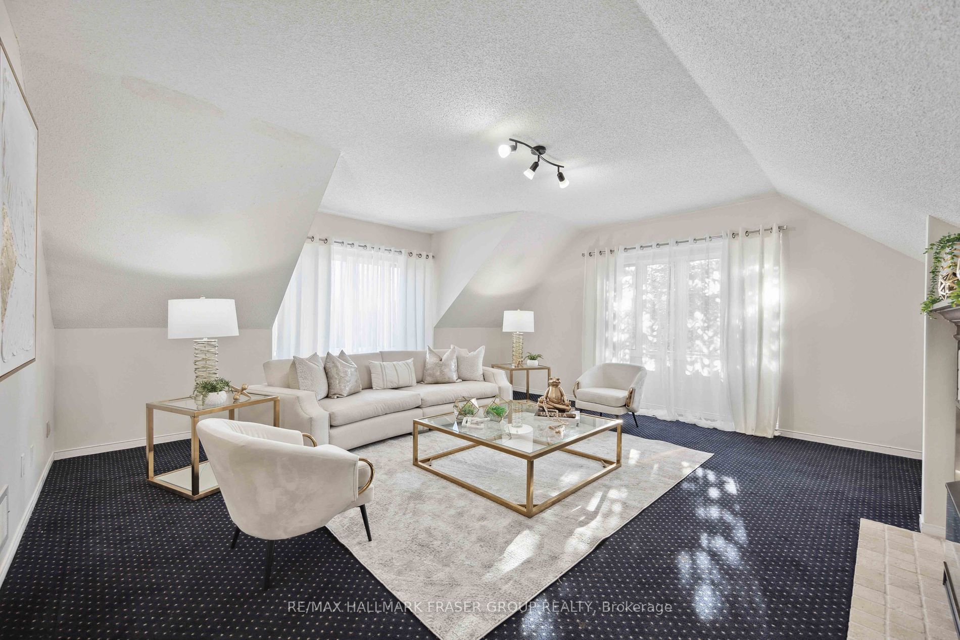 2121 Lynn Heights Drive