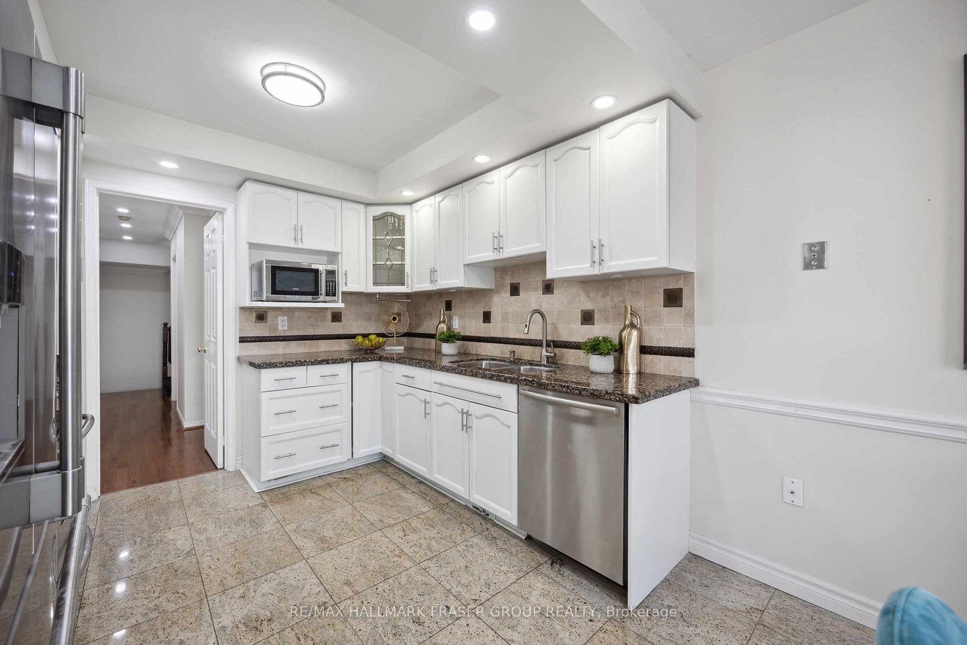 2121 Lynn Heights Drive