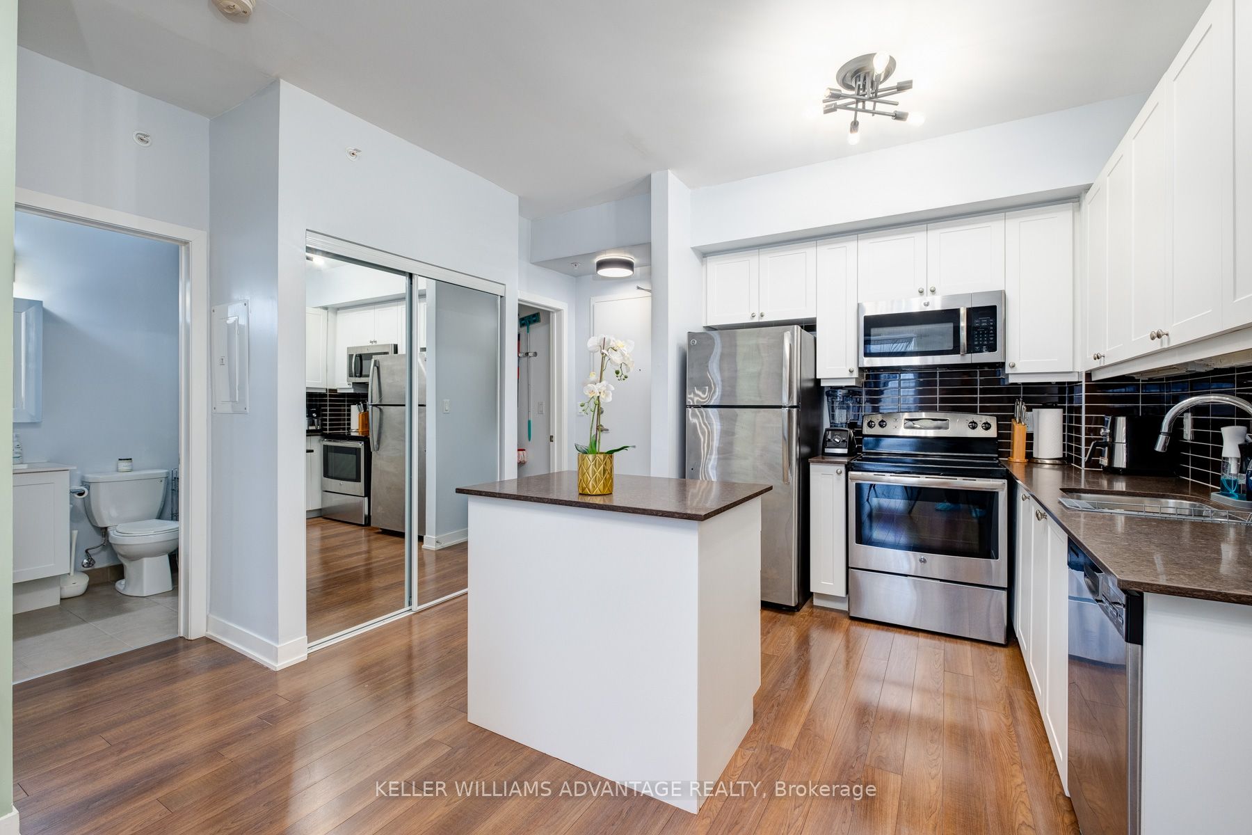 3560 St. Clair Ave E, #212