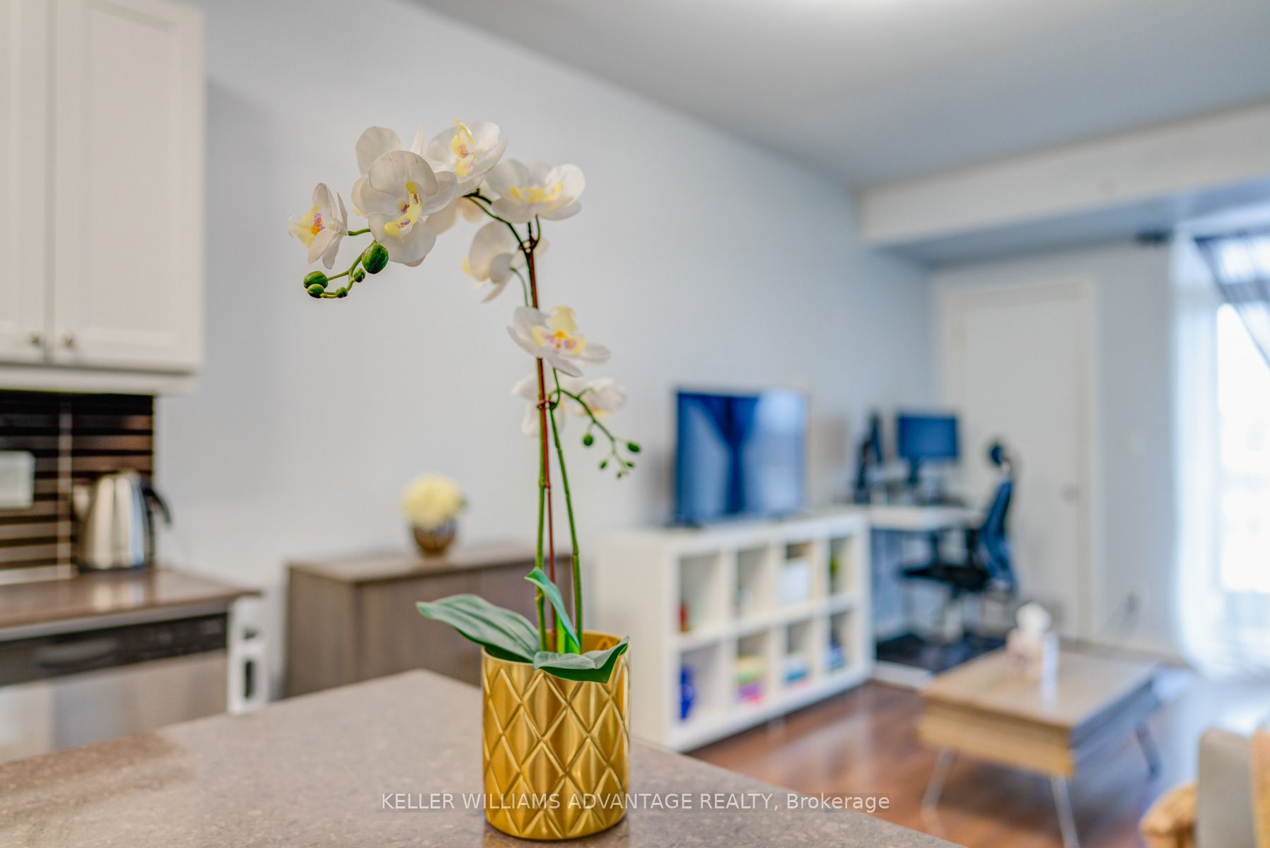 3560 St. Clair Ave E, #212