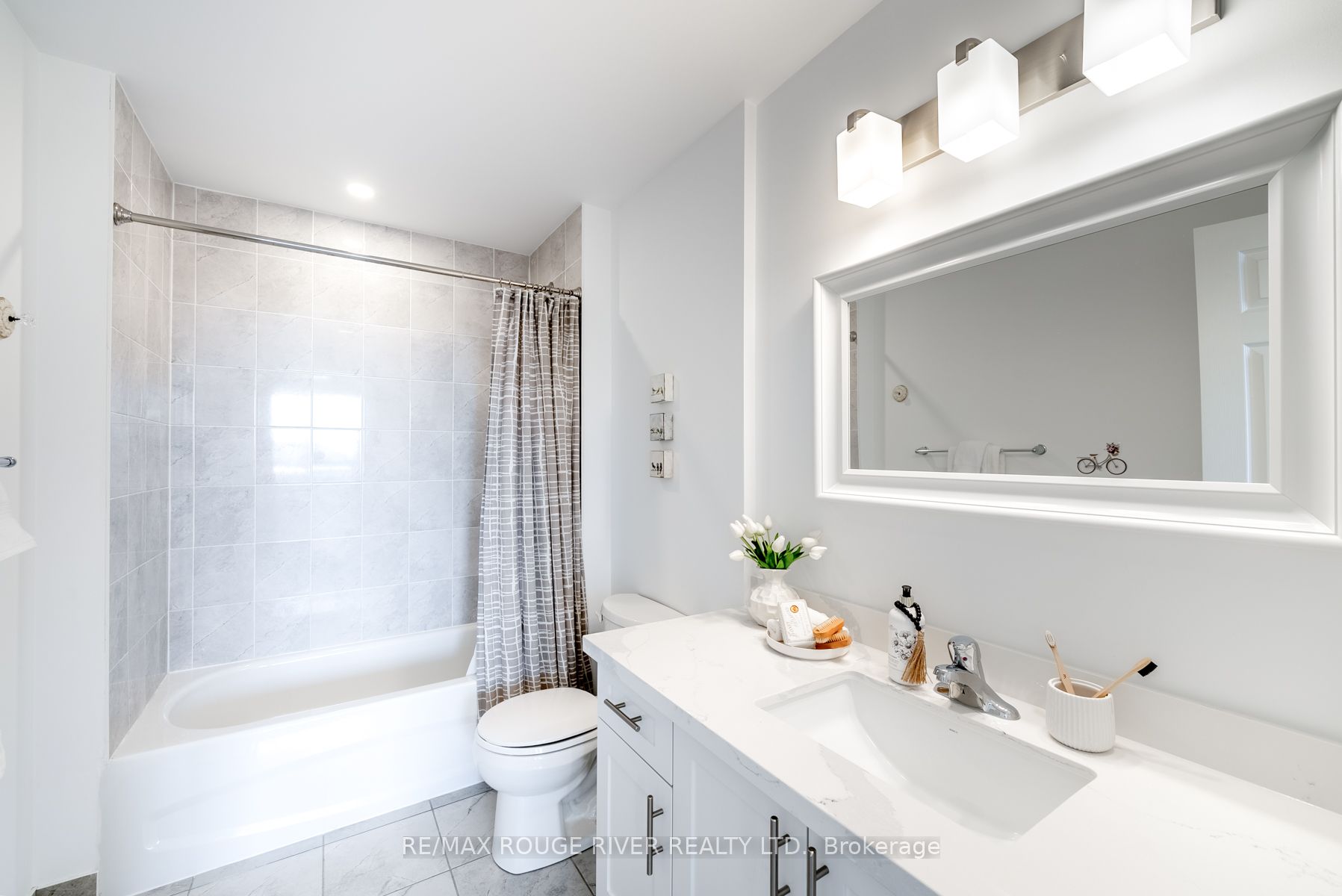 21 Brookhouse Dr, #209