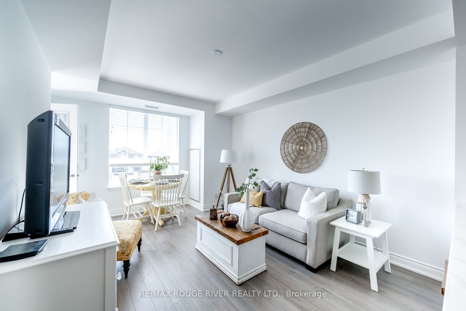 21 Brookhouse Dr, #209