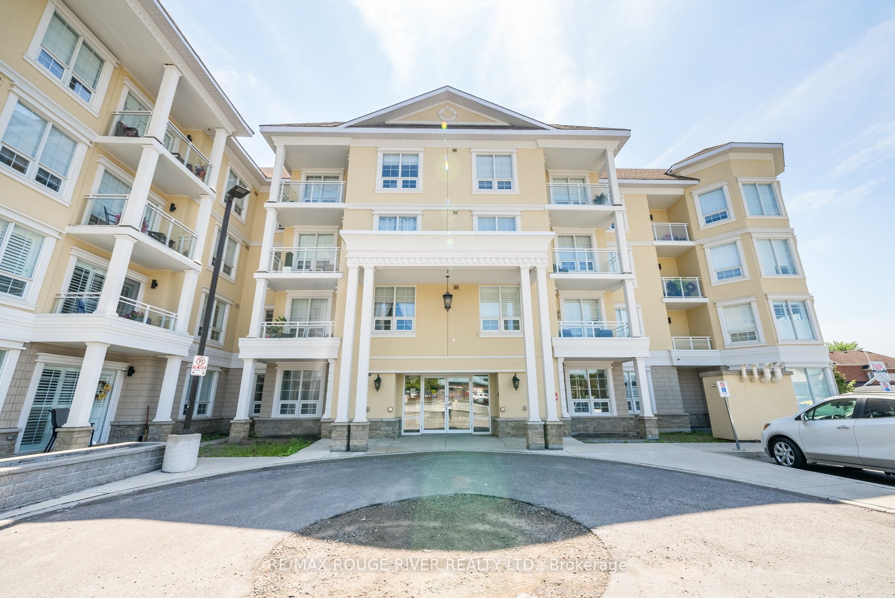 21 Brookhouse Dr, #209