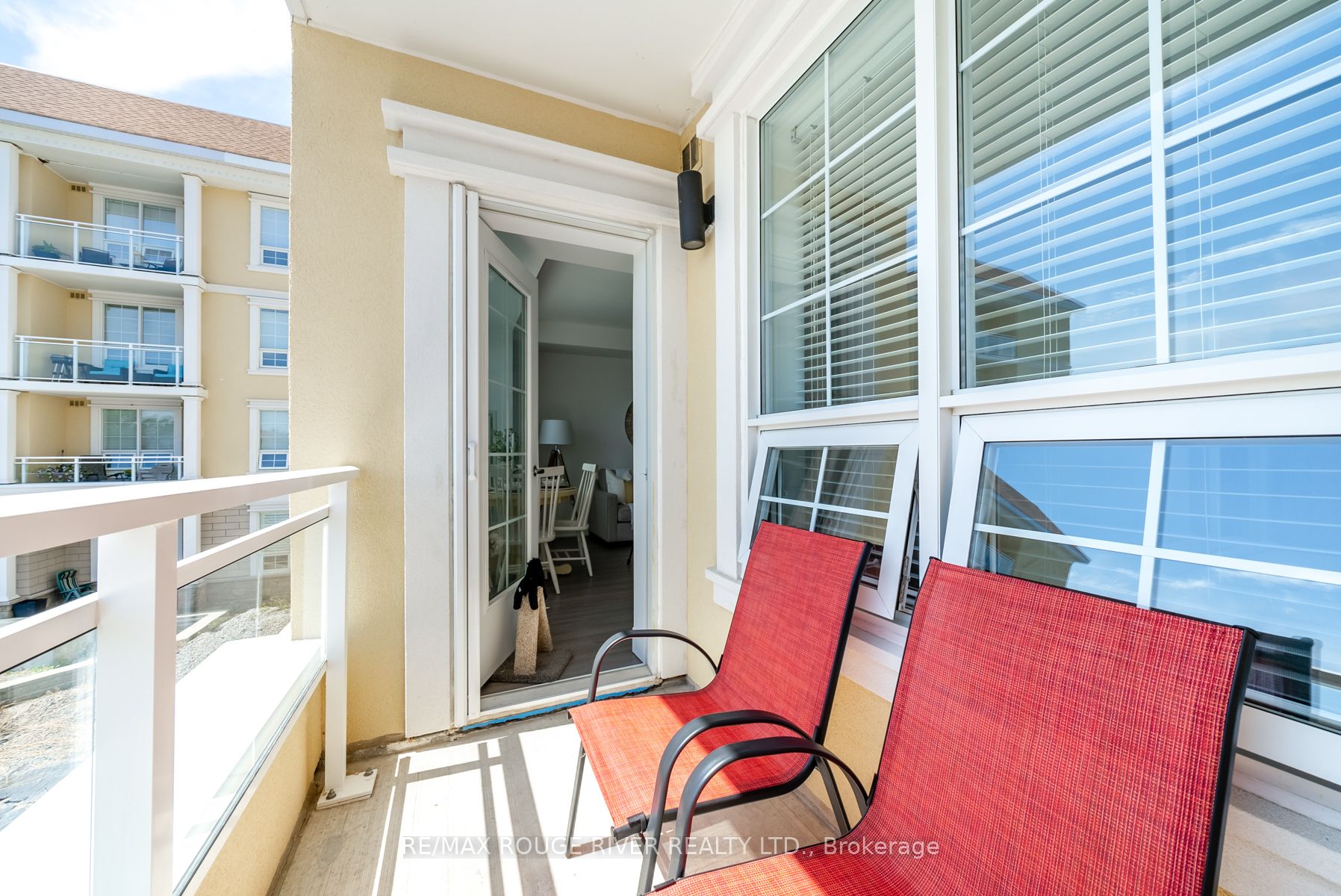 21 Brookhouse Dr, #209