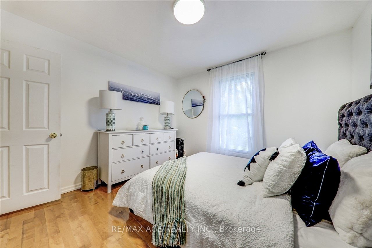 50 Jacwin Dr