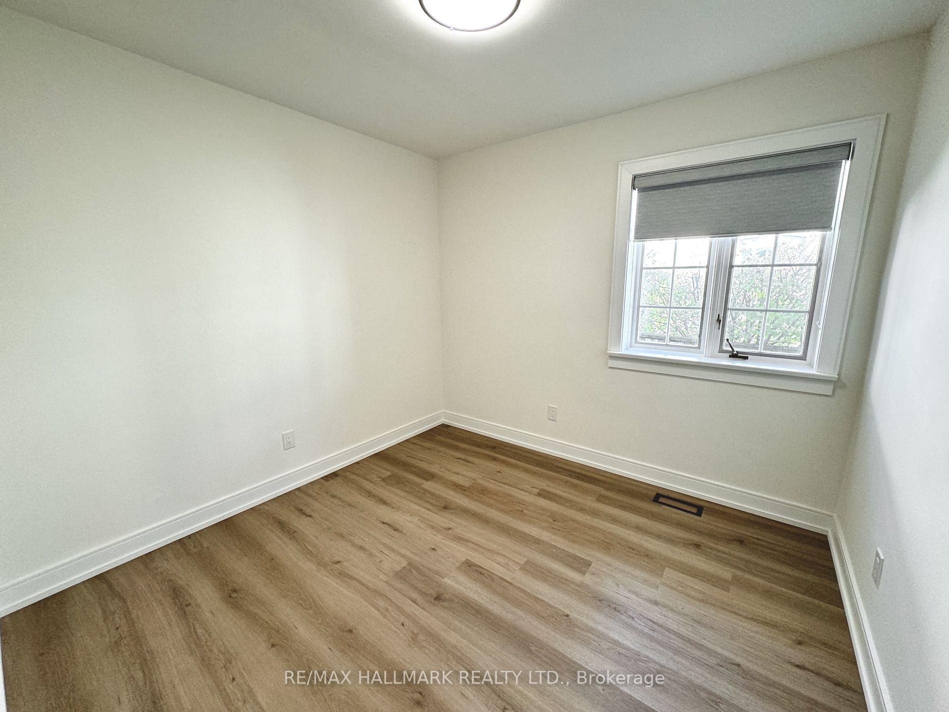 53 Fraserton Cres, #Upper