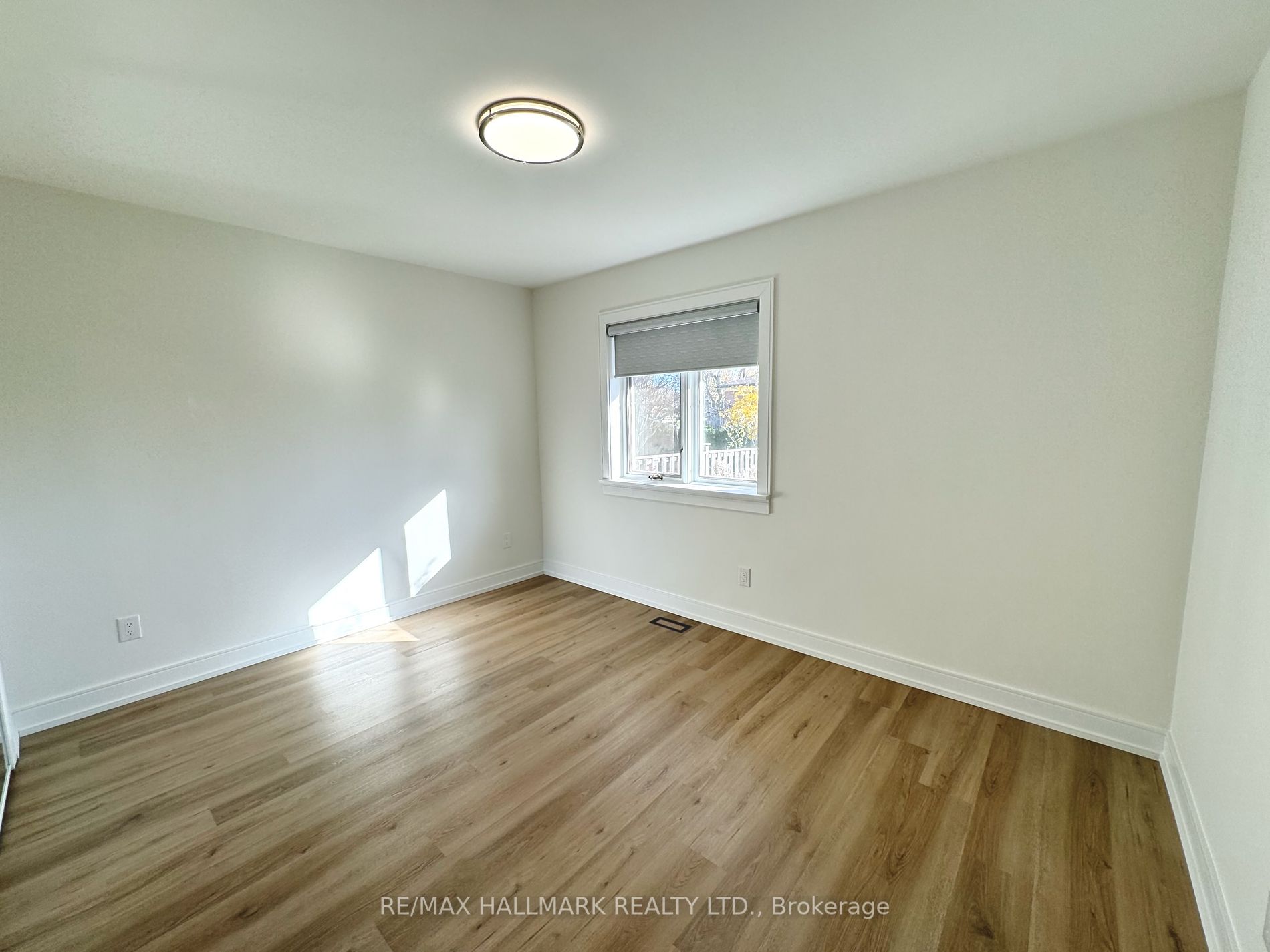 53 Fraserton Cres, #Upper