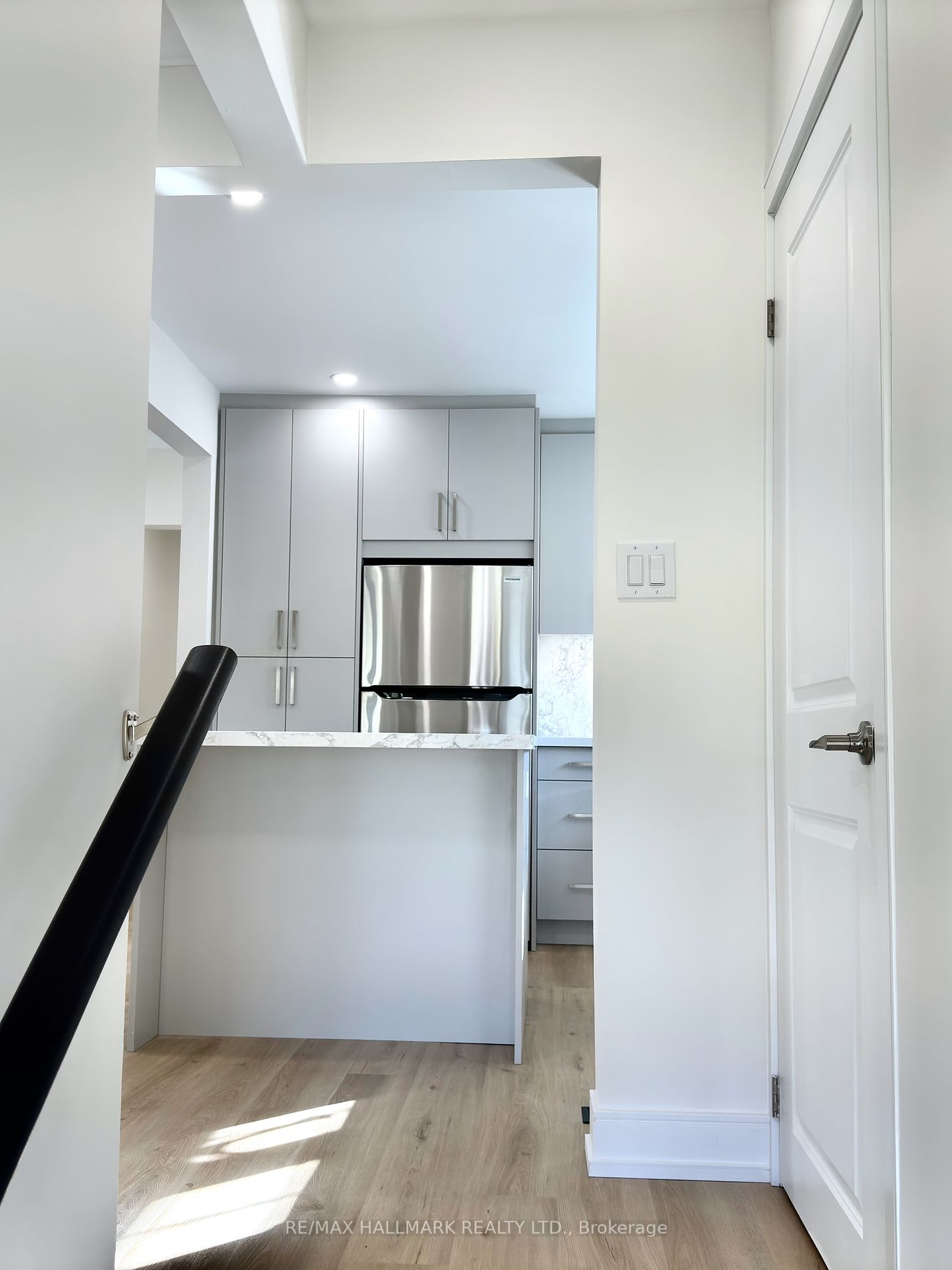 53 Fraserton Cres, #Upper