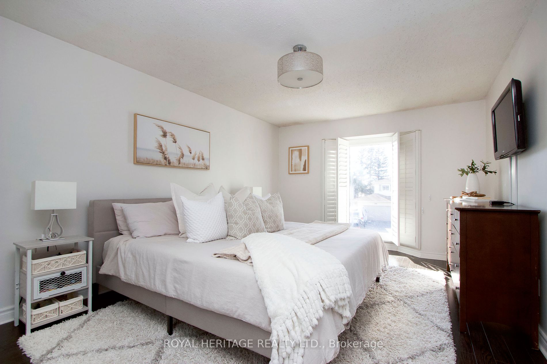 801 Greenbriar Drive