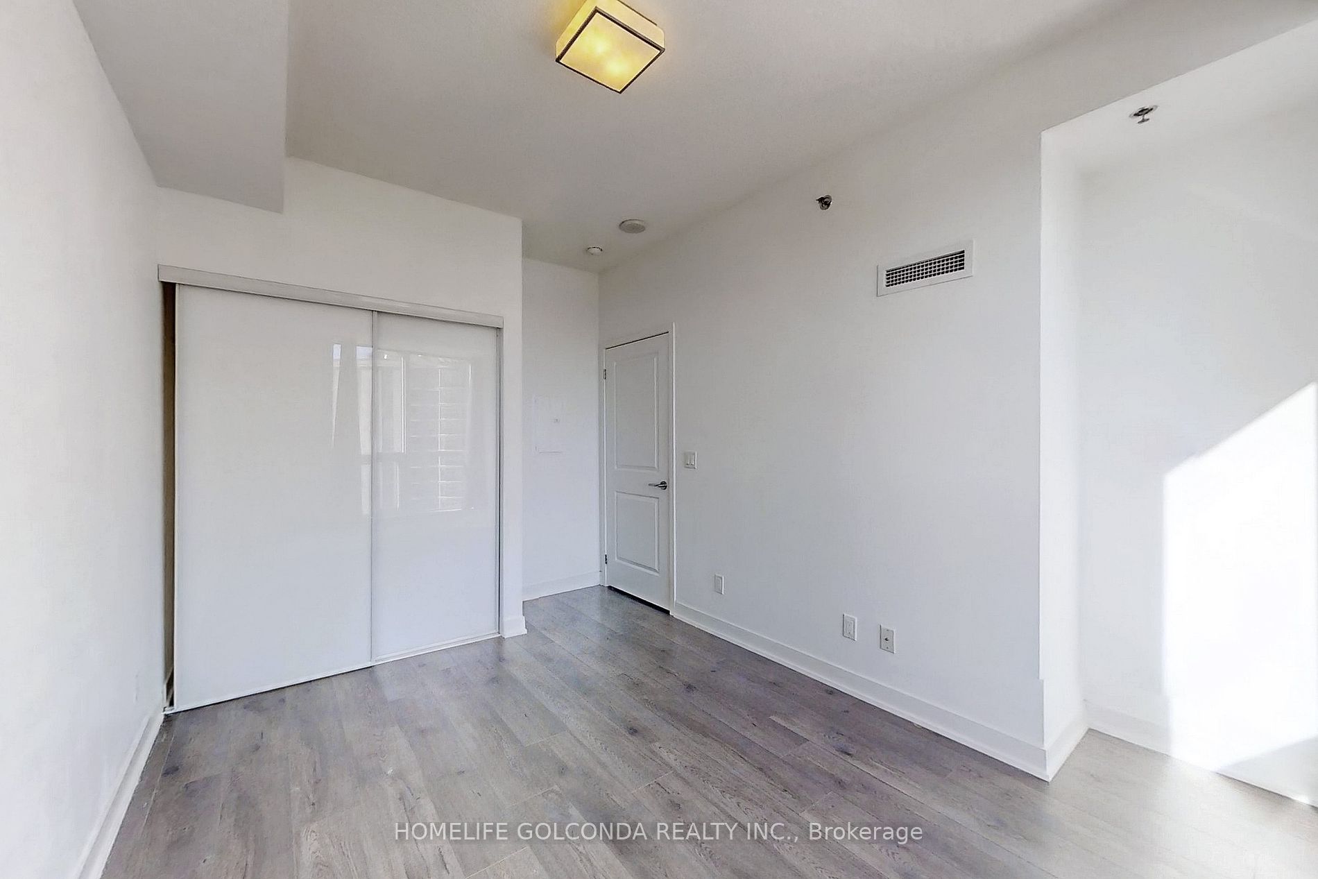 195 Bonis Avenue, #2109