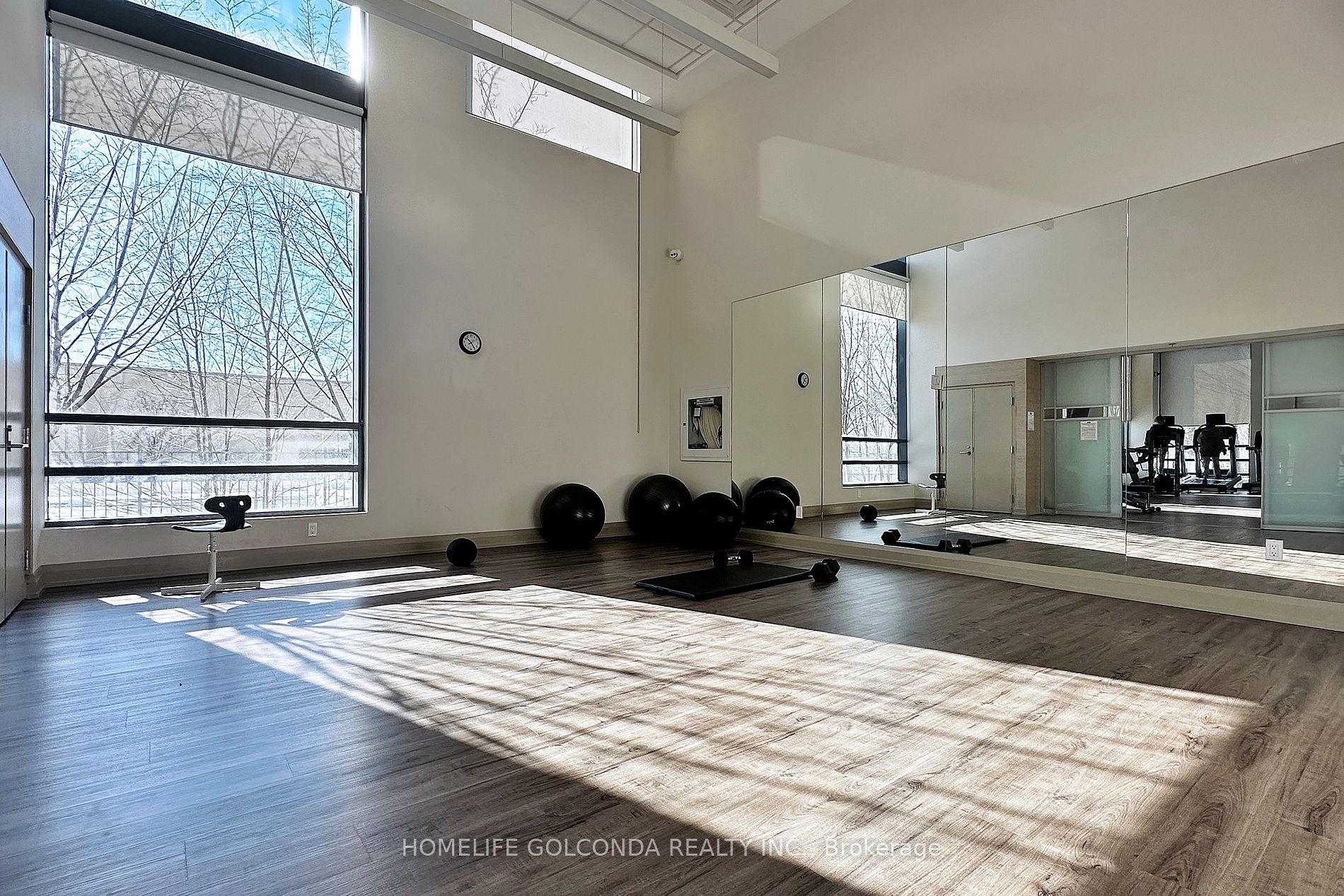 195 Bonis Avenue, #2109