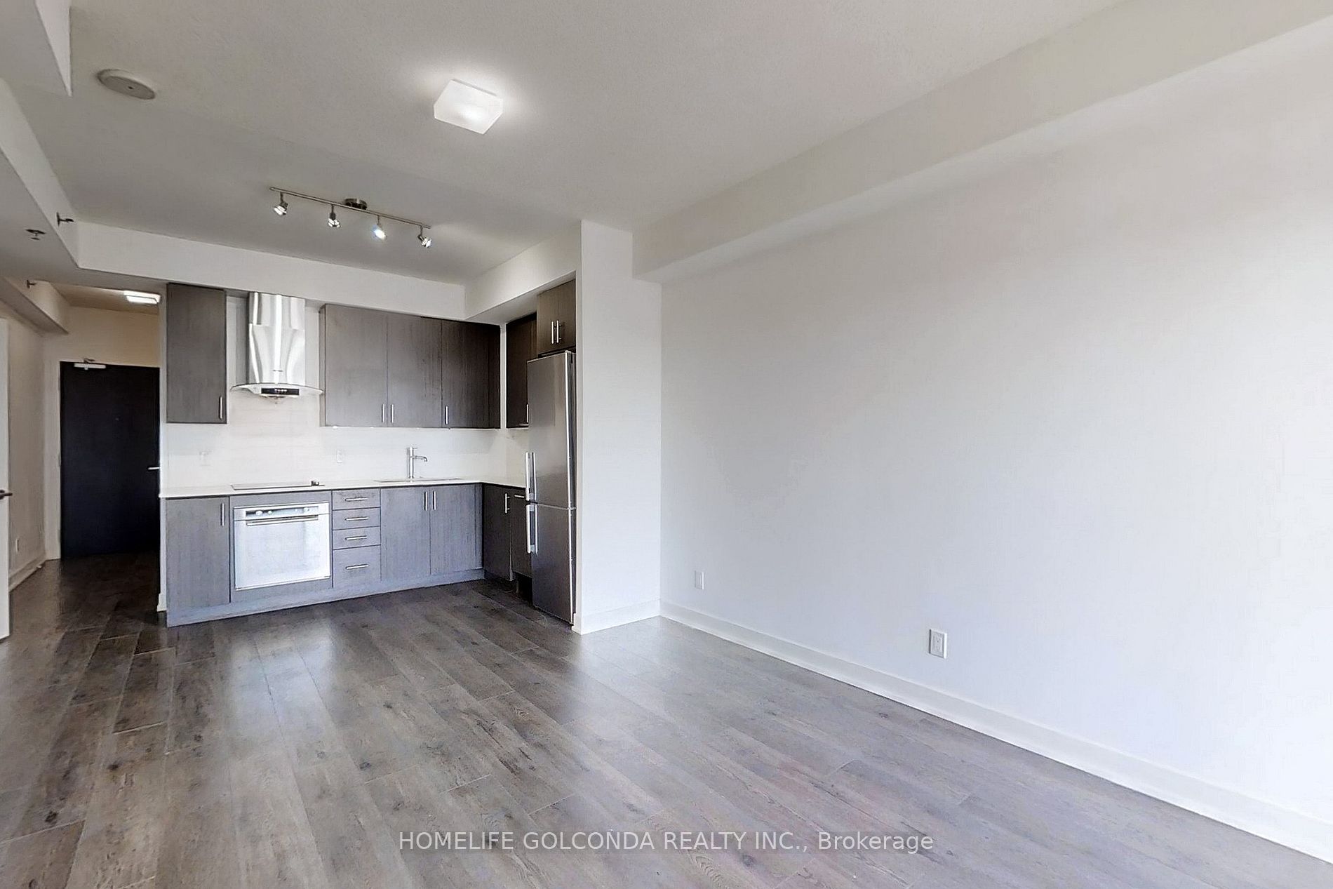 195 Bonis Avenue, #2109