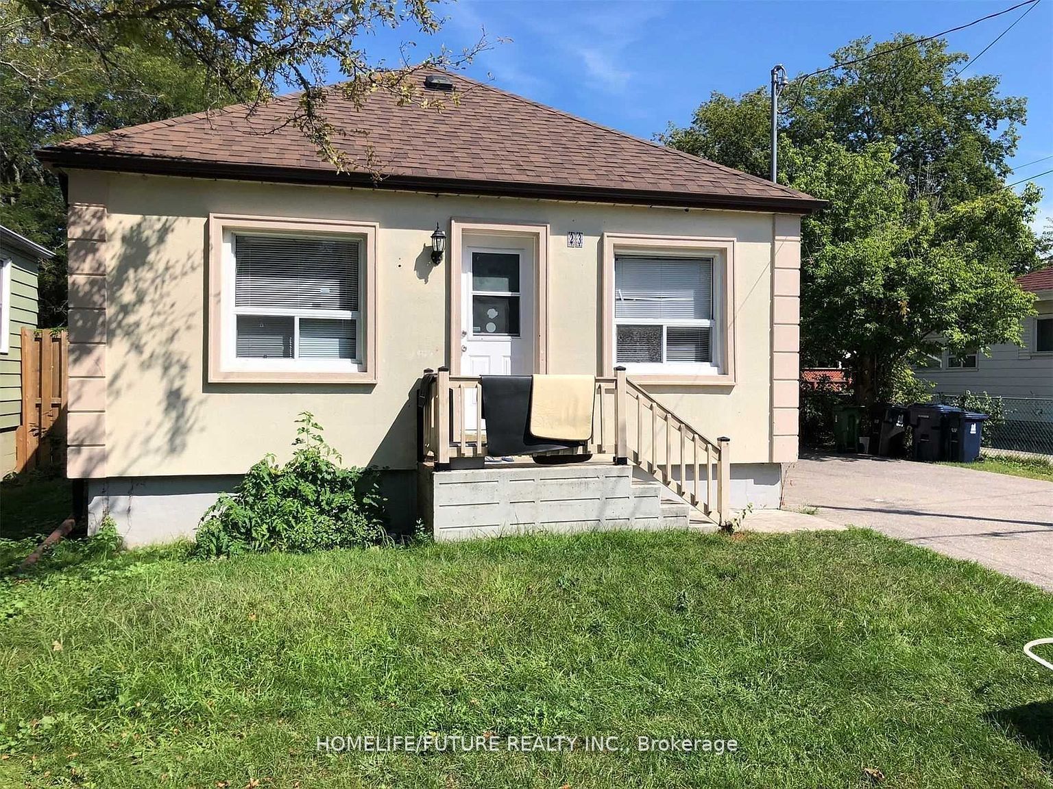 23 Bush Dr