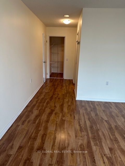 2800 Warden Ave, #803