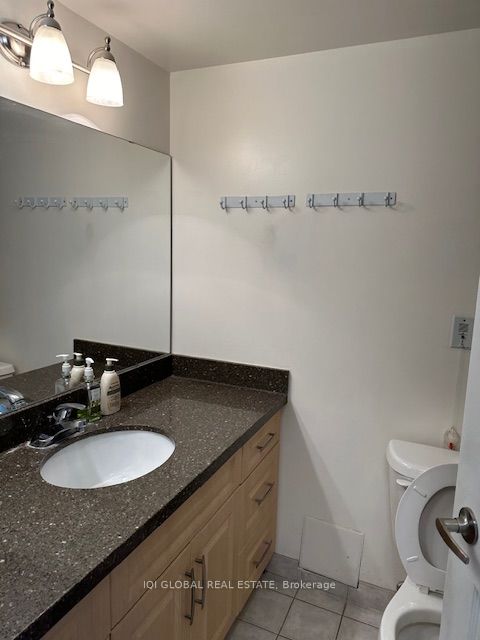 2800 Warden Ave, #803