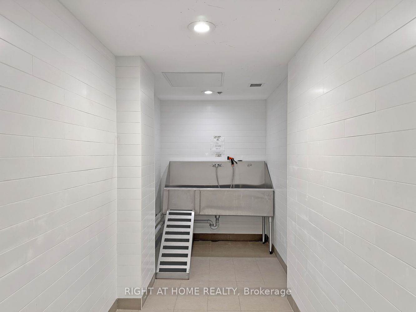 21 Brookhouse Dr, #116