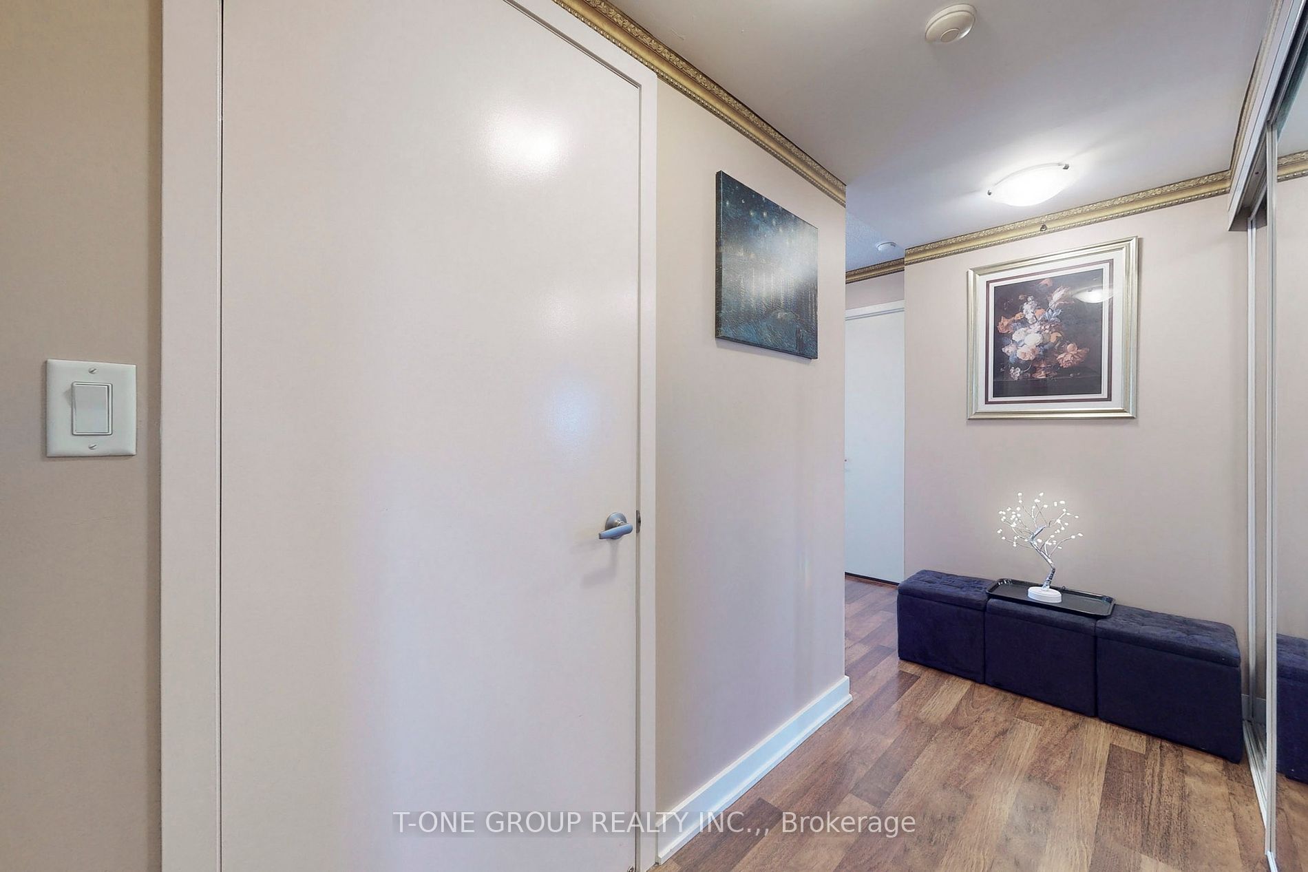 36 Lee Centre Dr, #2311