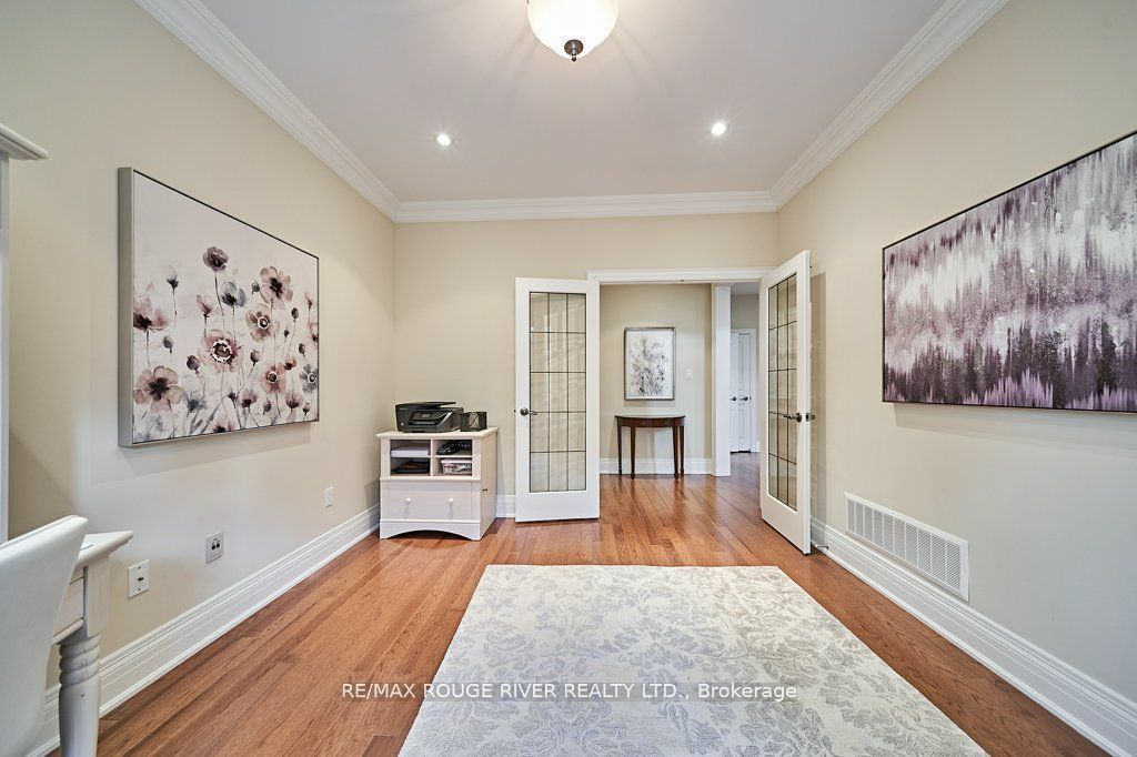 2326 Southcott Road