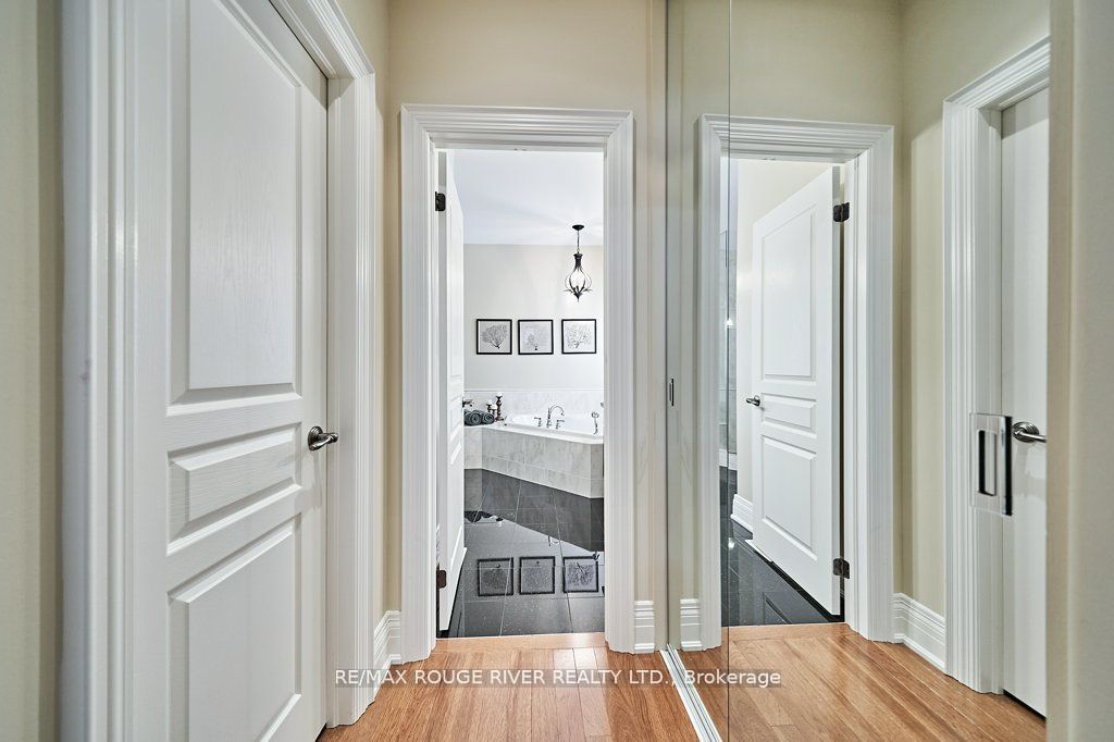 2326 Southcott Road
