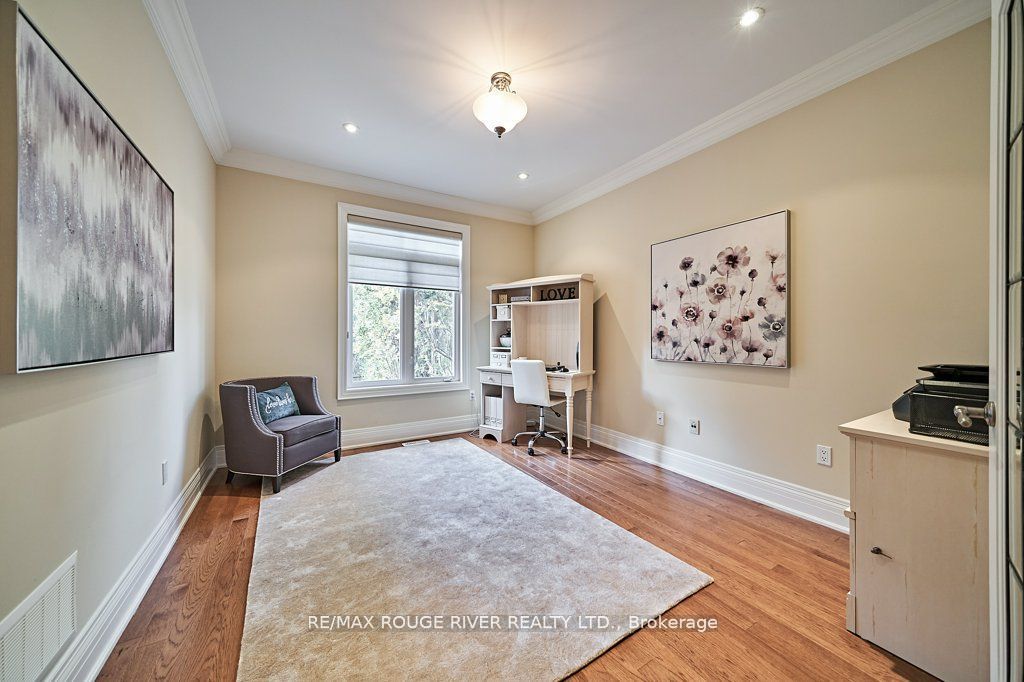 2326 Southcott Road