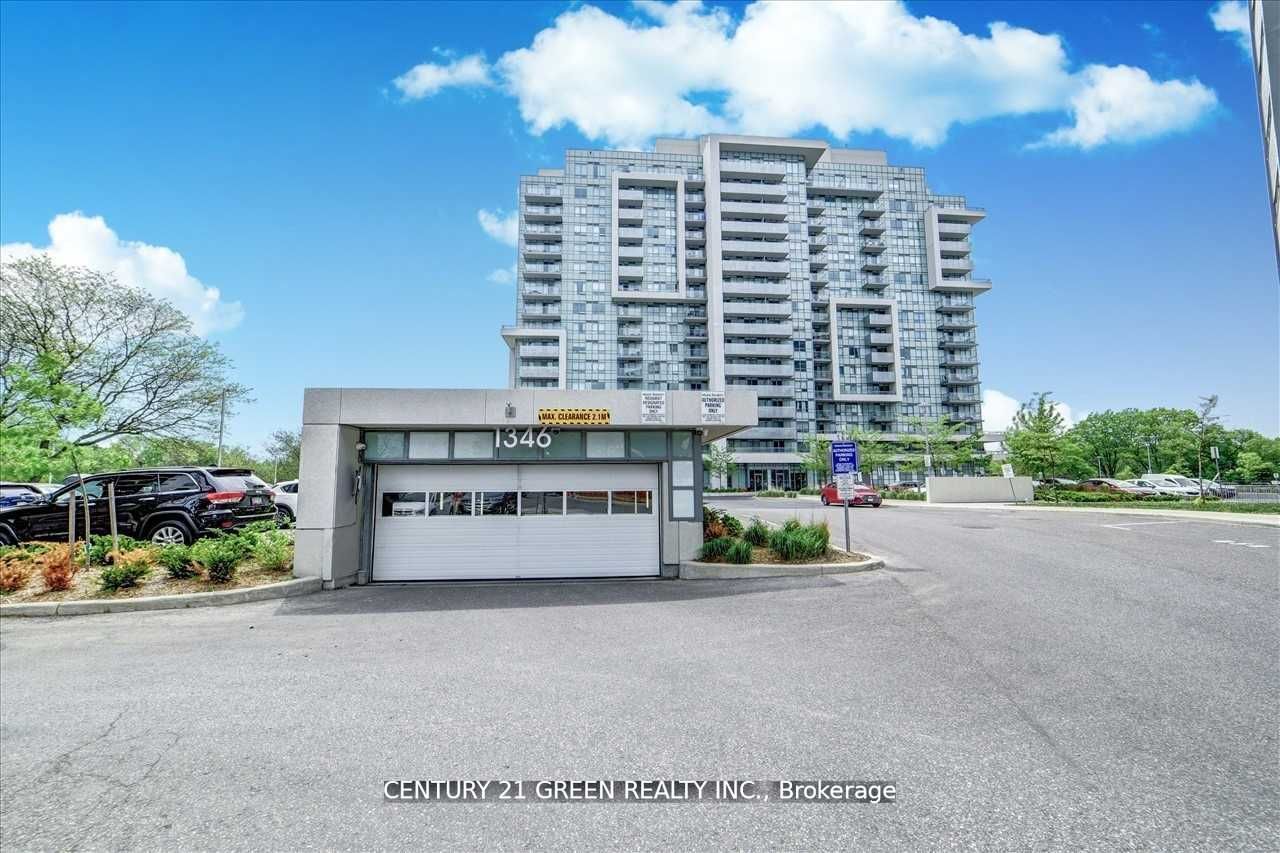 1346 Danforth Rd E, #211