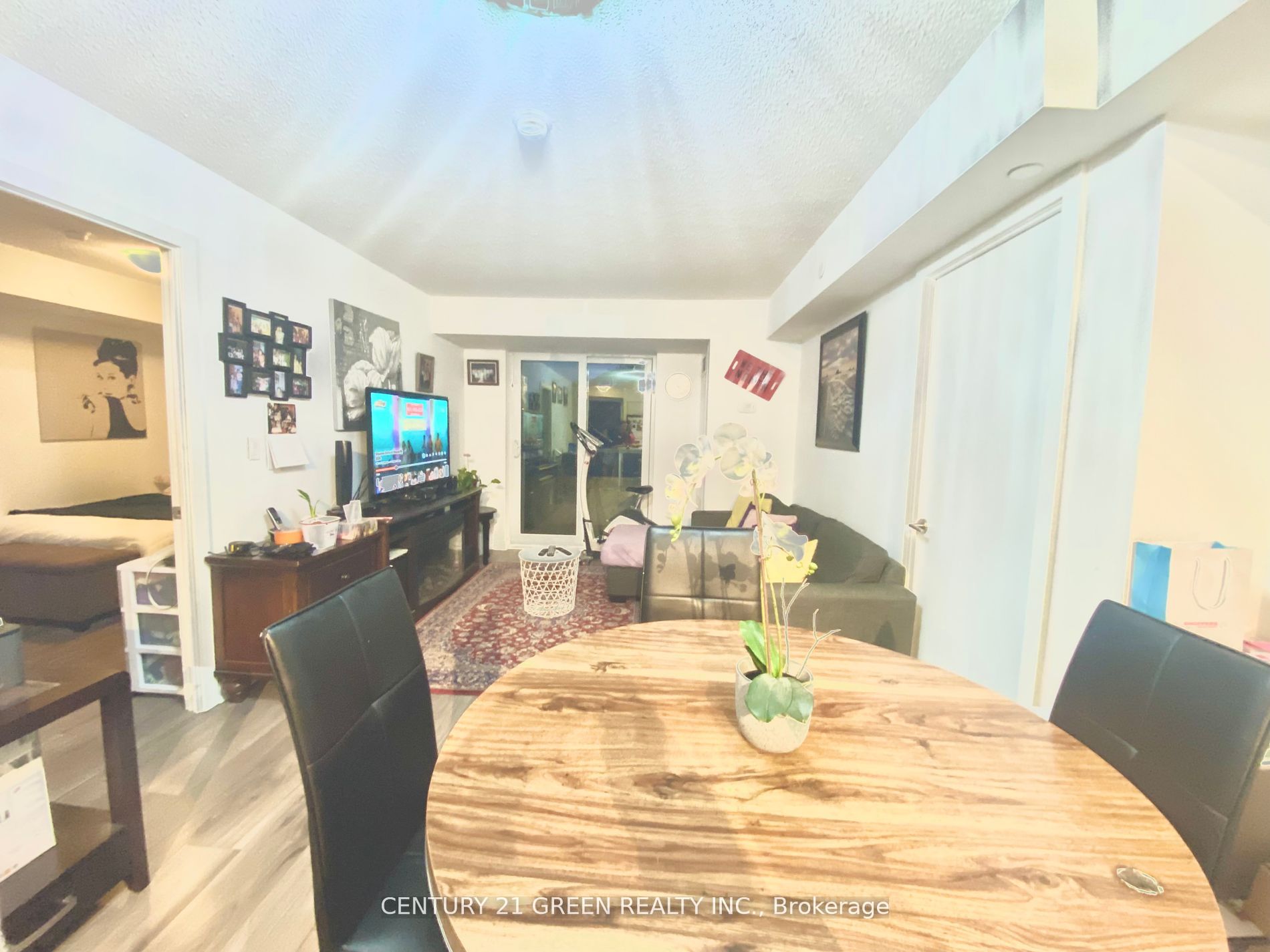 1346 Danforth Rd E, #211