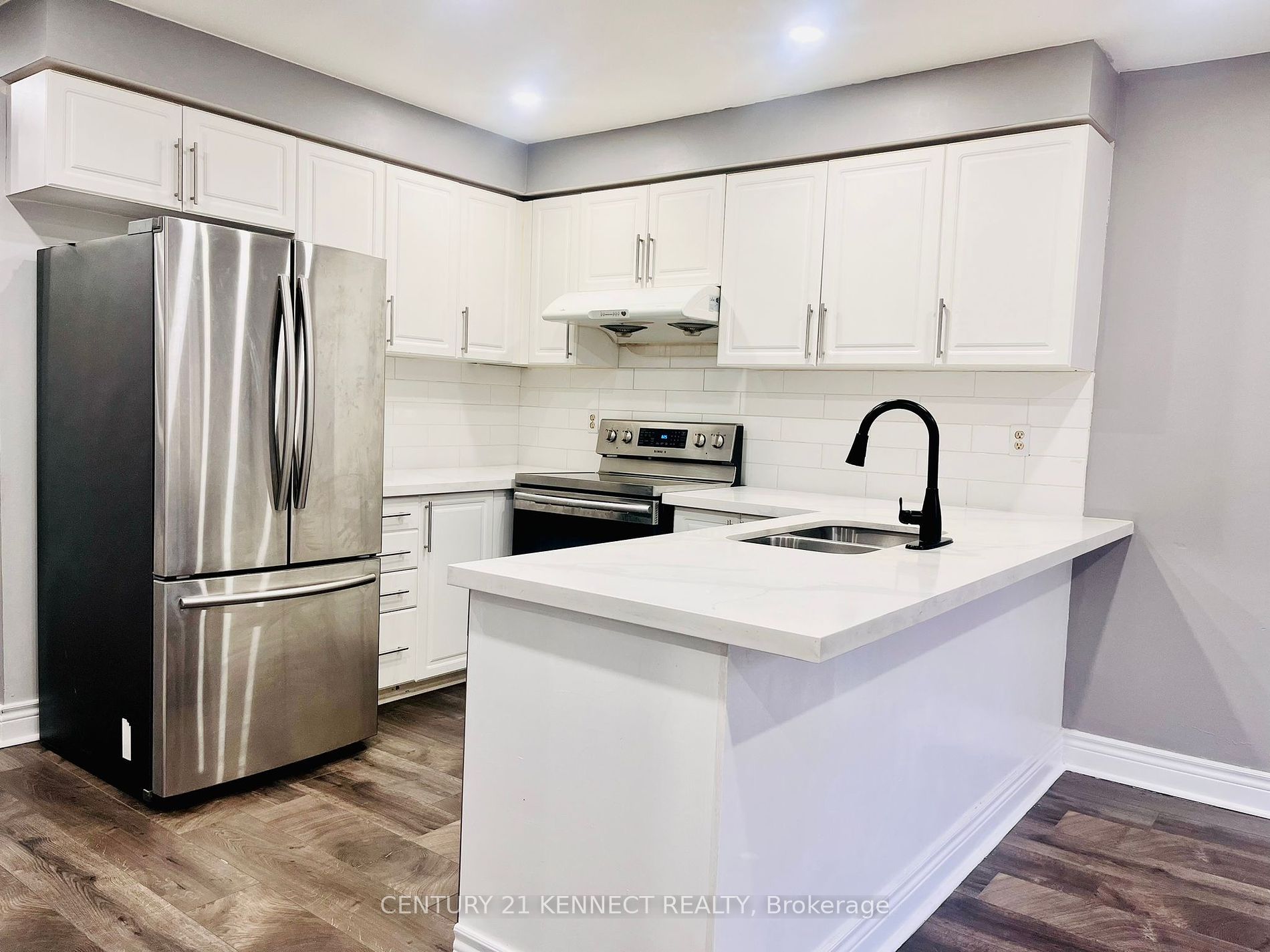 5 Knotty Pine Drive
