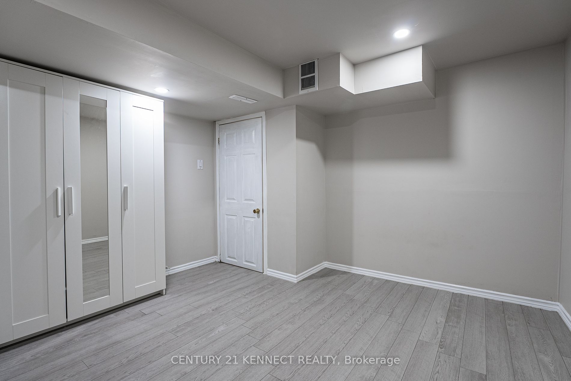 5 Knotty Pine Drive