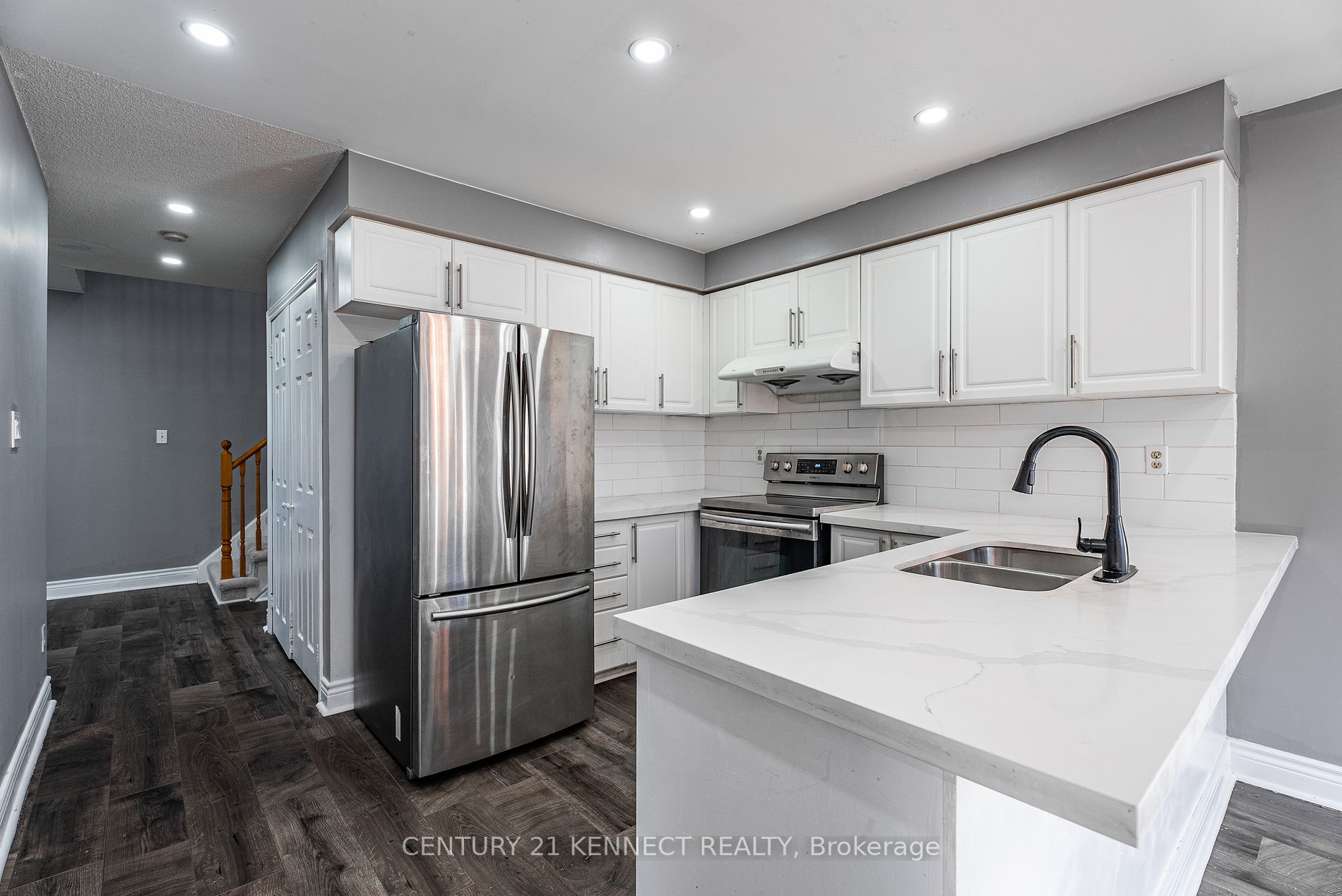 5 Knotty Pine Drive