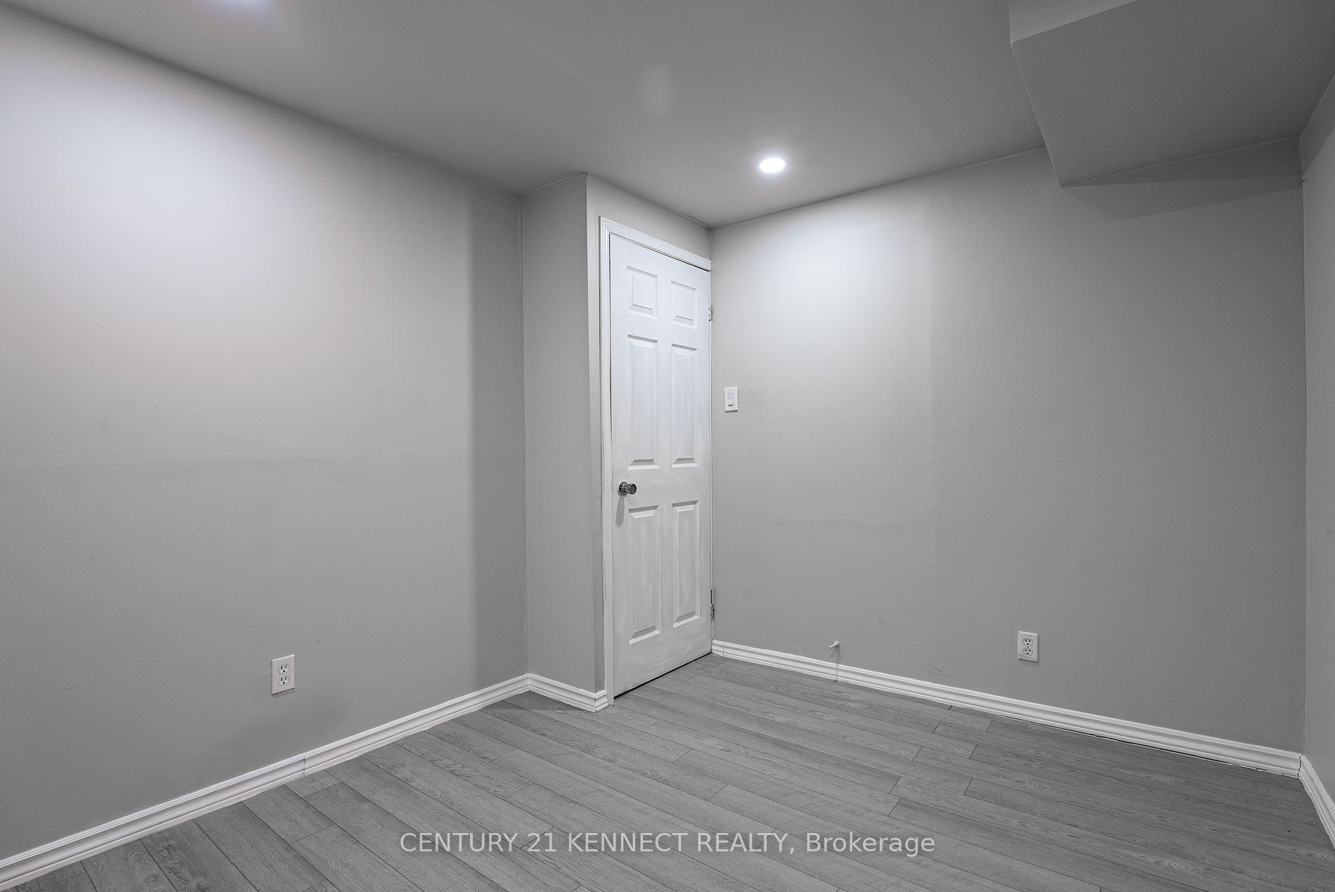 5 Knotty Pine Drive