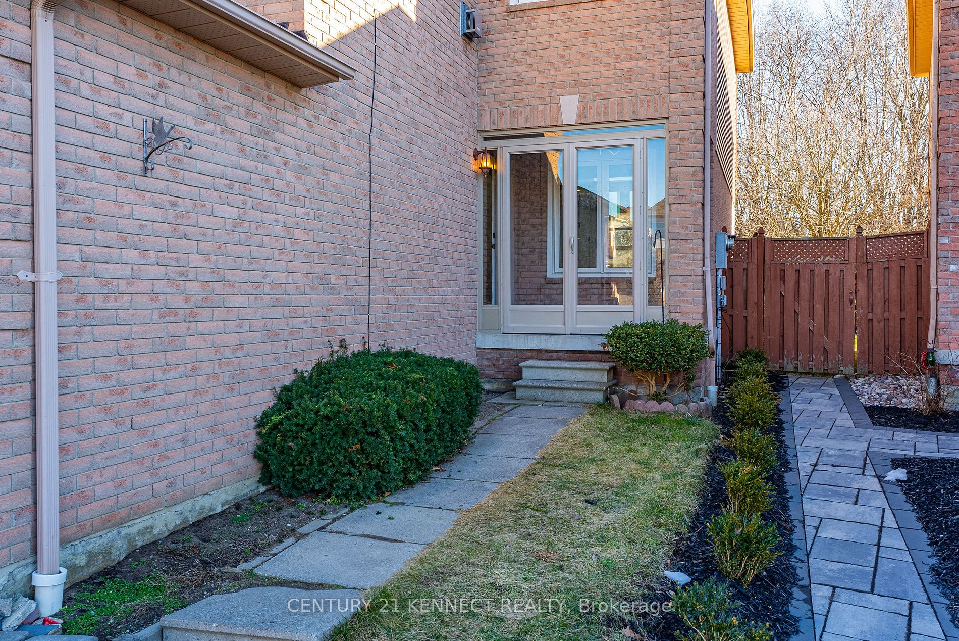 5 Knotty Pine Drive