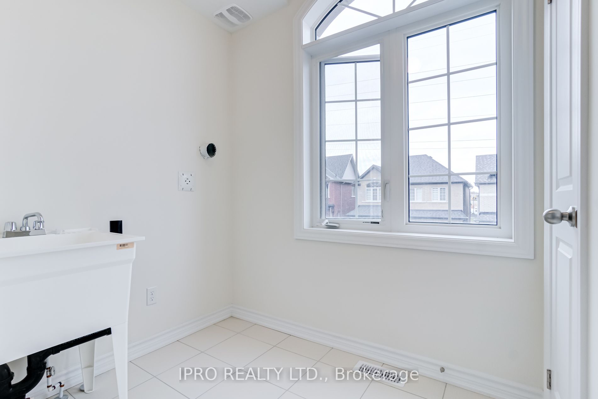 1113 Skyridge Boulevard