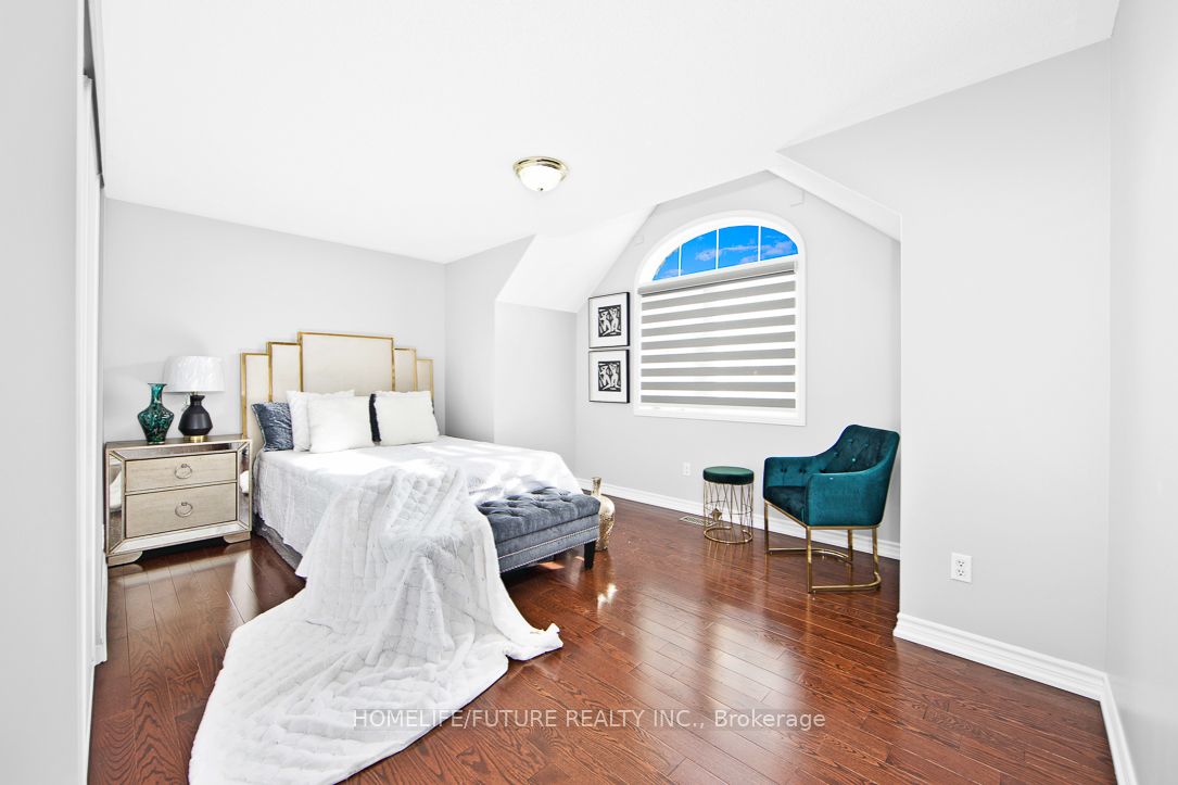 6 Southam Street