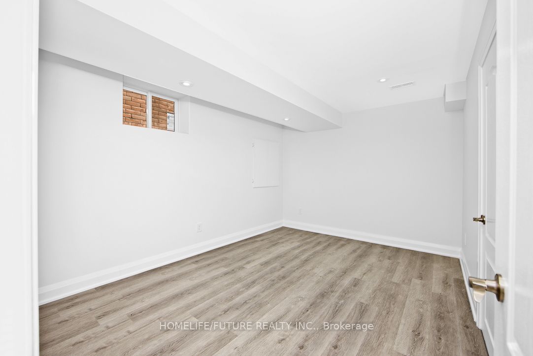 6 Southam Street