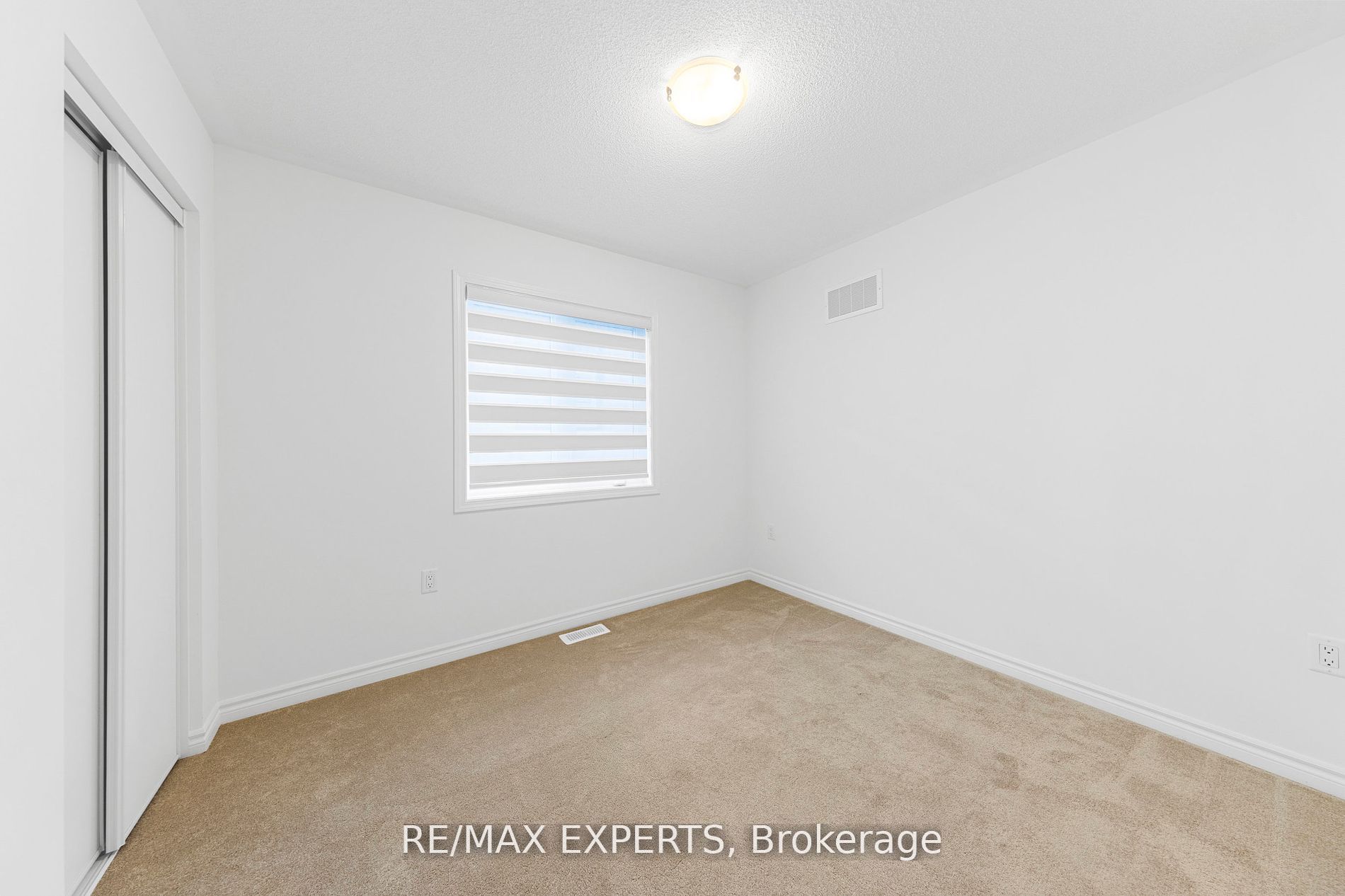 1508 Honey Locust Pl