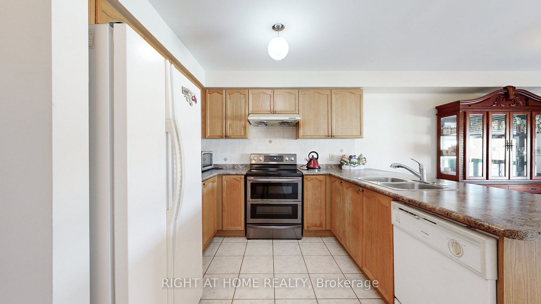 38 Jenkinson Way, #131