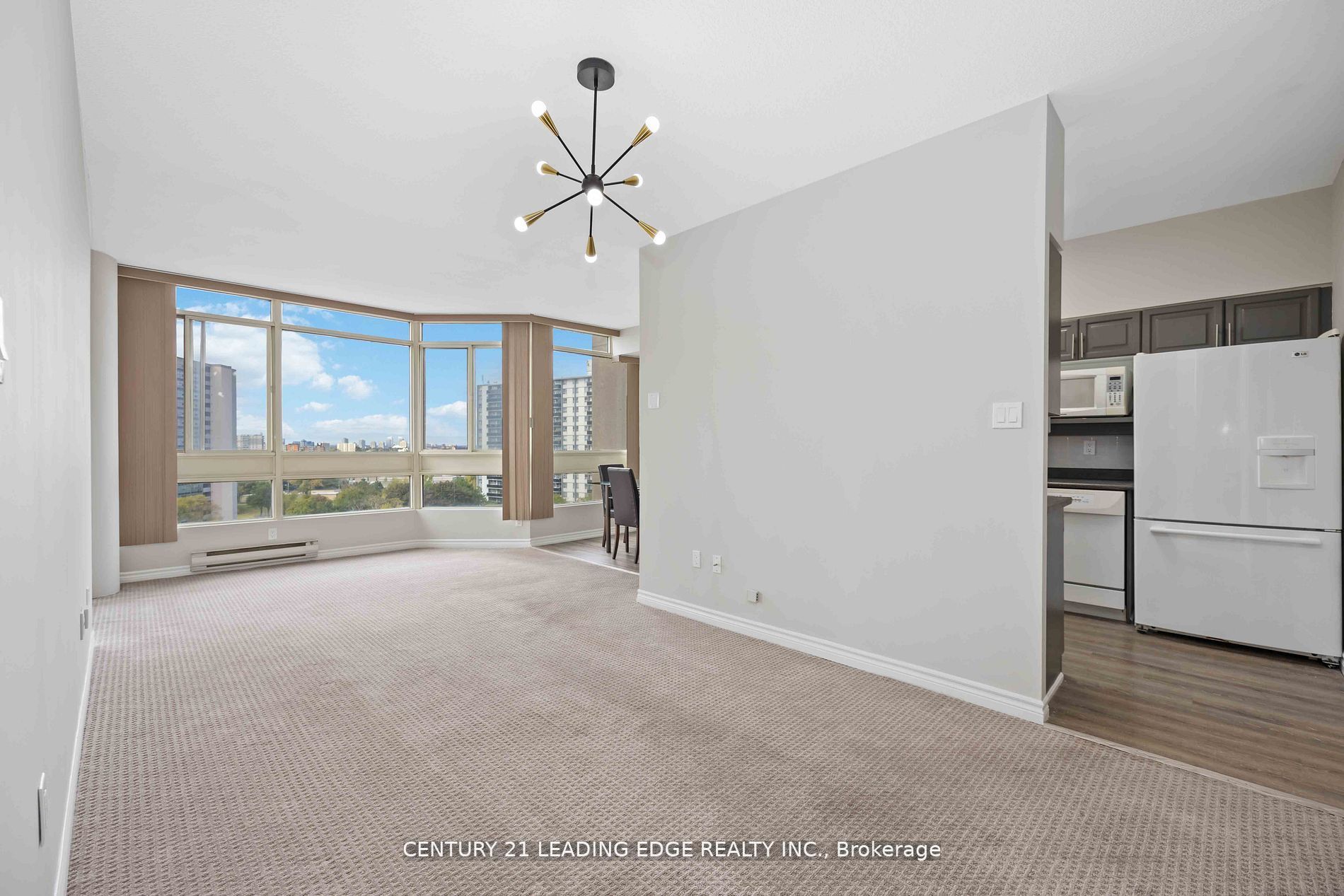 3233 Eglinton Ave E, #1001