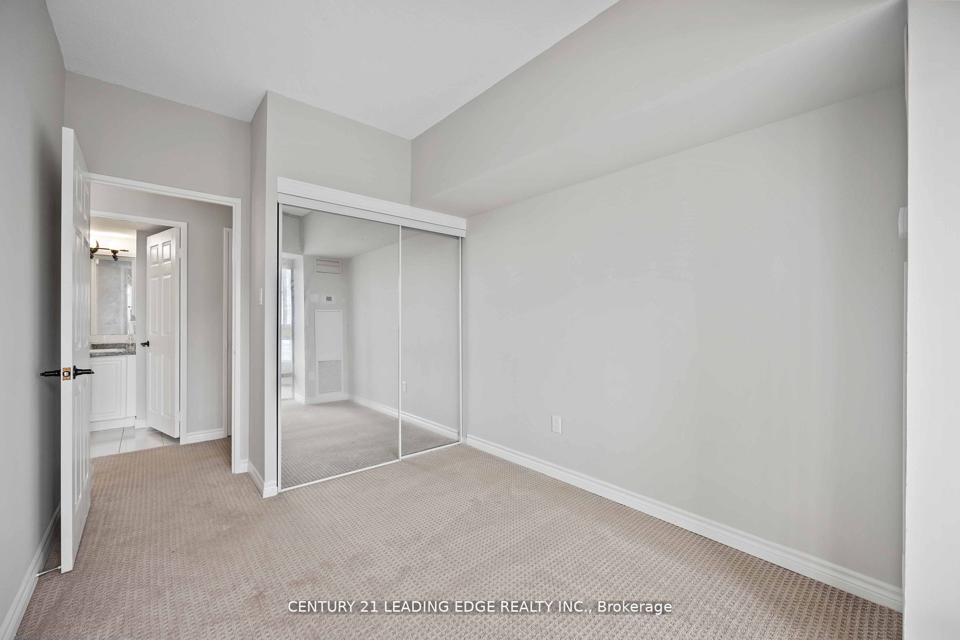 3233 Eglinton Ave E, #1001