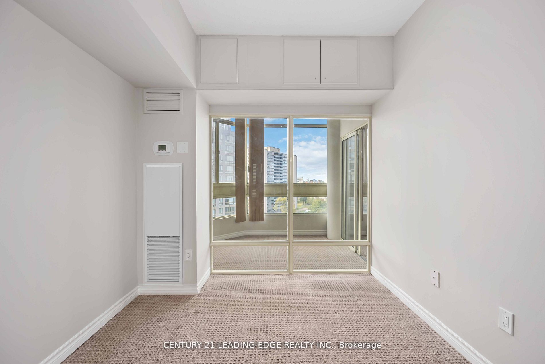 3233 Eglinton Ave E, #1001
