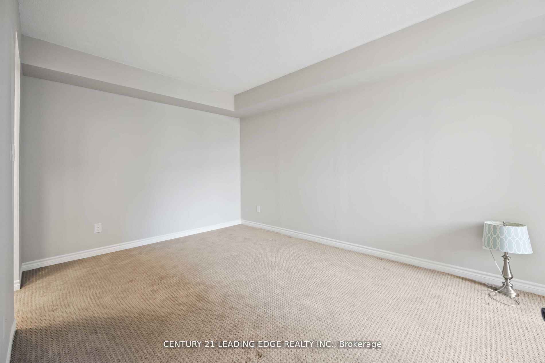 3233 Eglinton Ave E, #1001