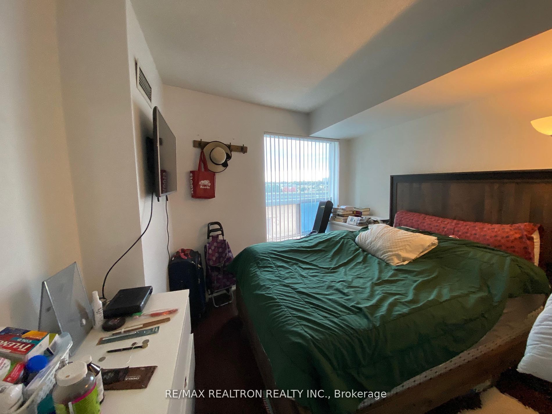 38 Lee Centre Dr, #606