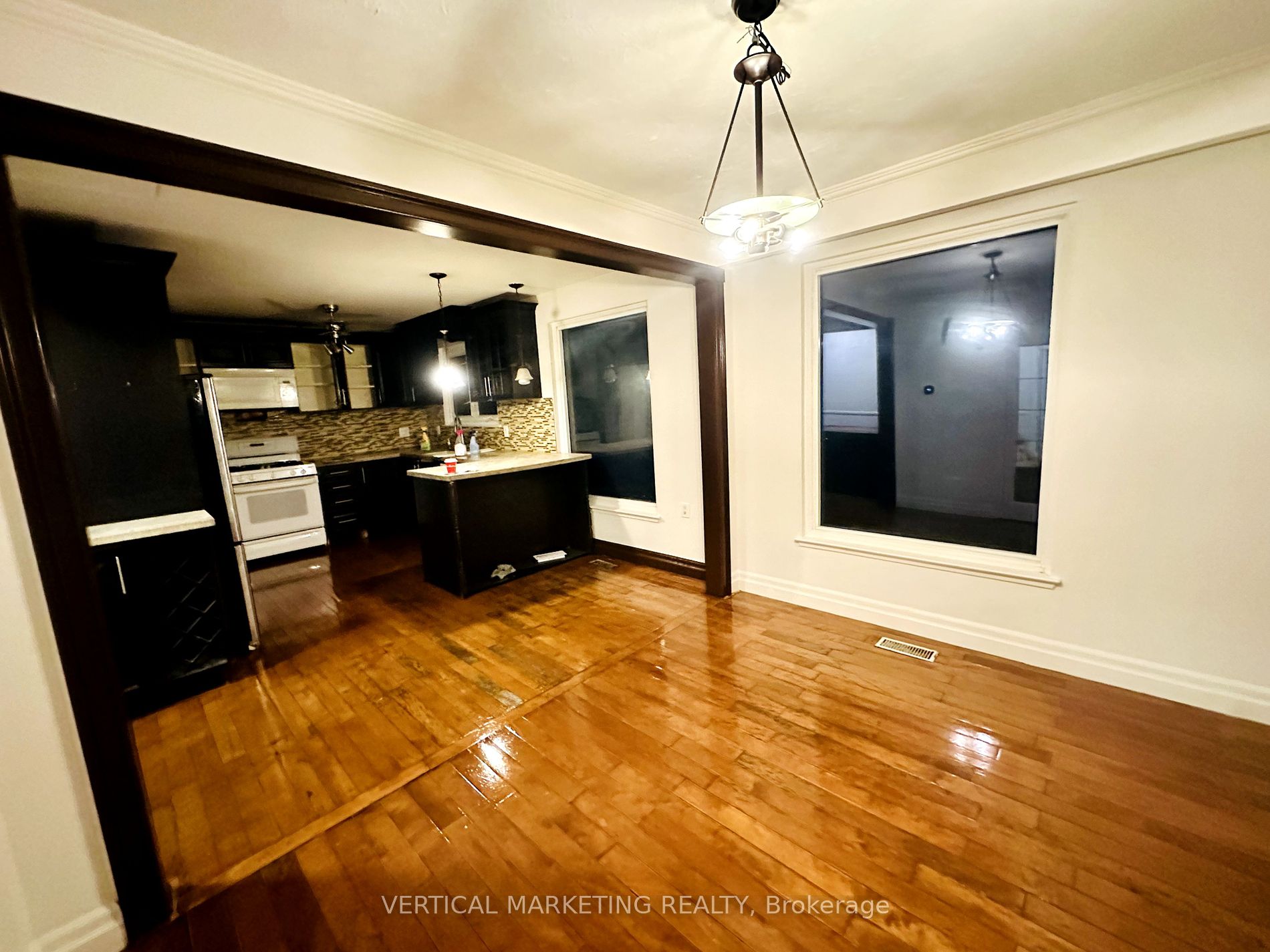 29 Bledlow Manor Dr